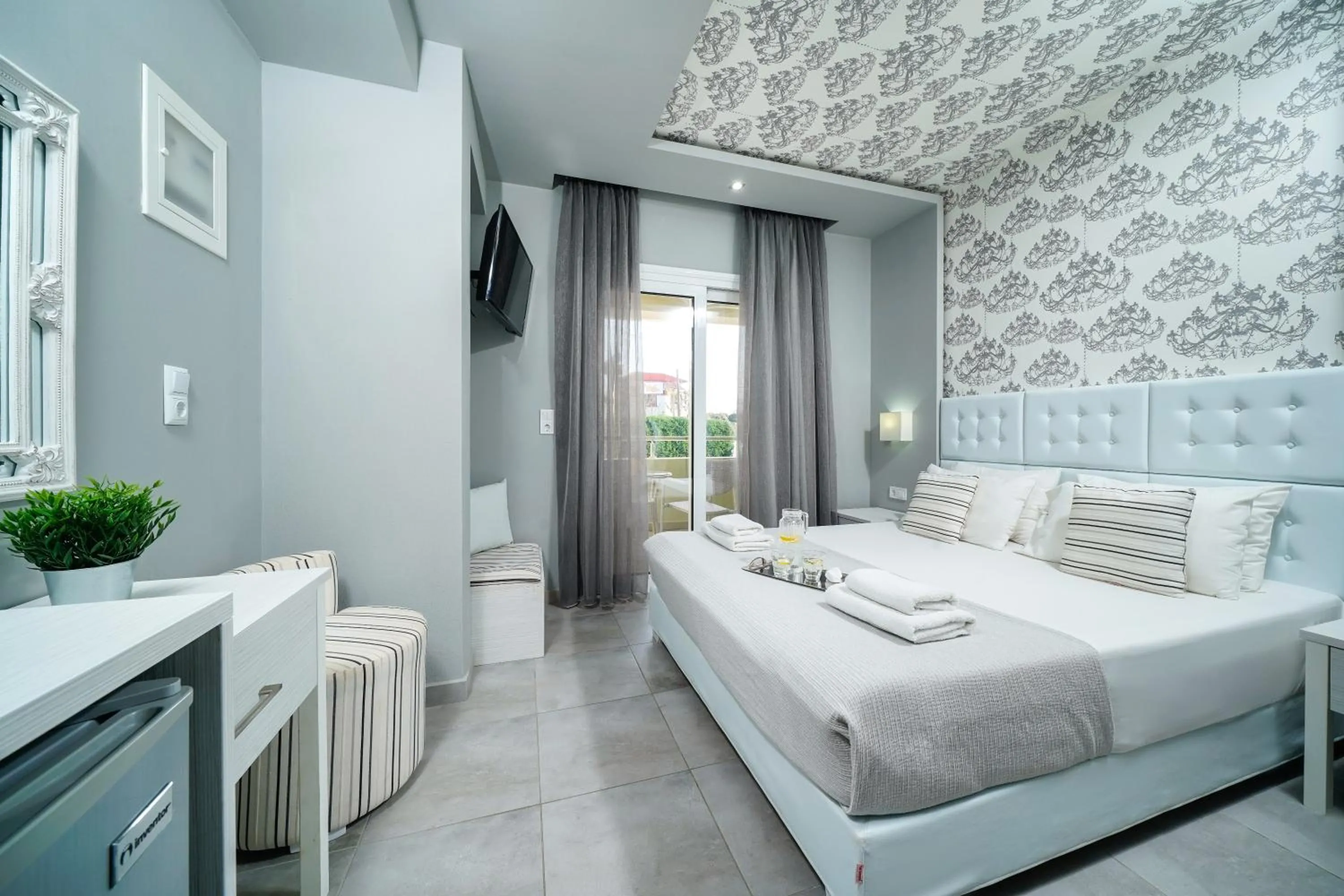 Bed in Lafeyra Hotel