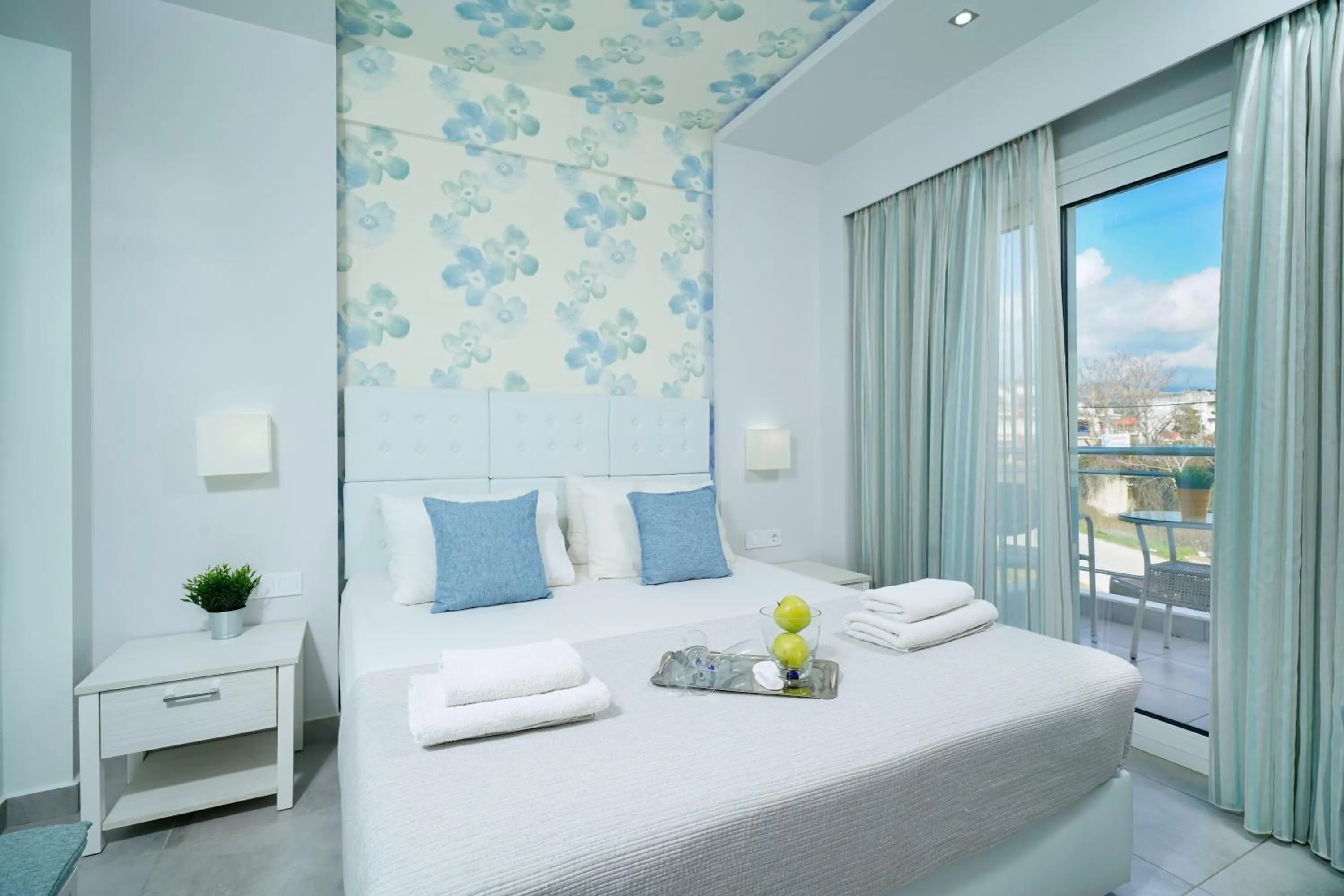 Bed in Lafeyra Hotel