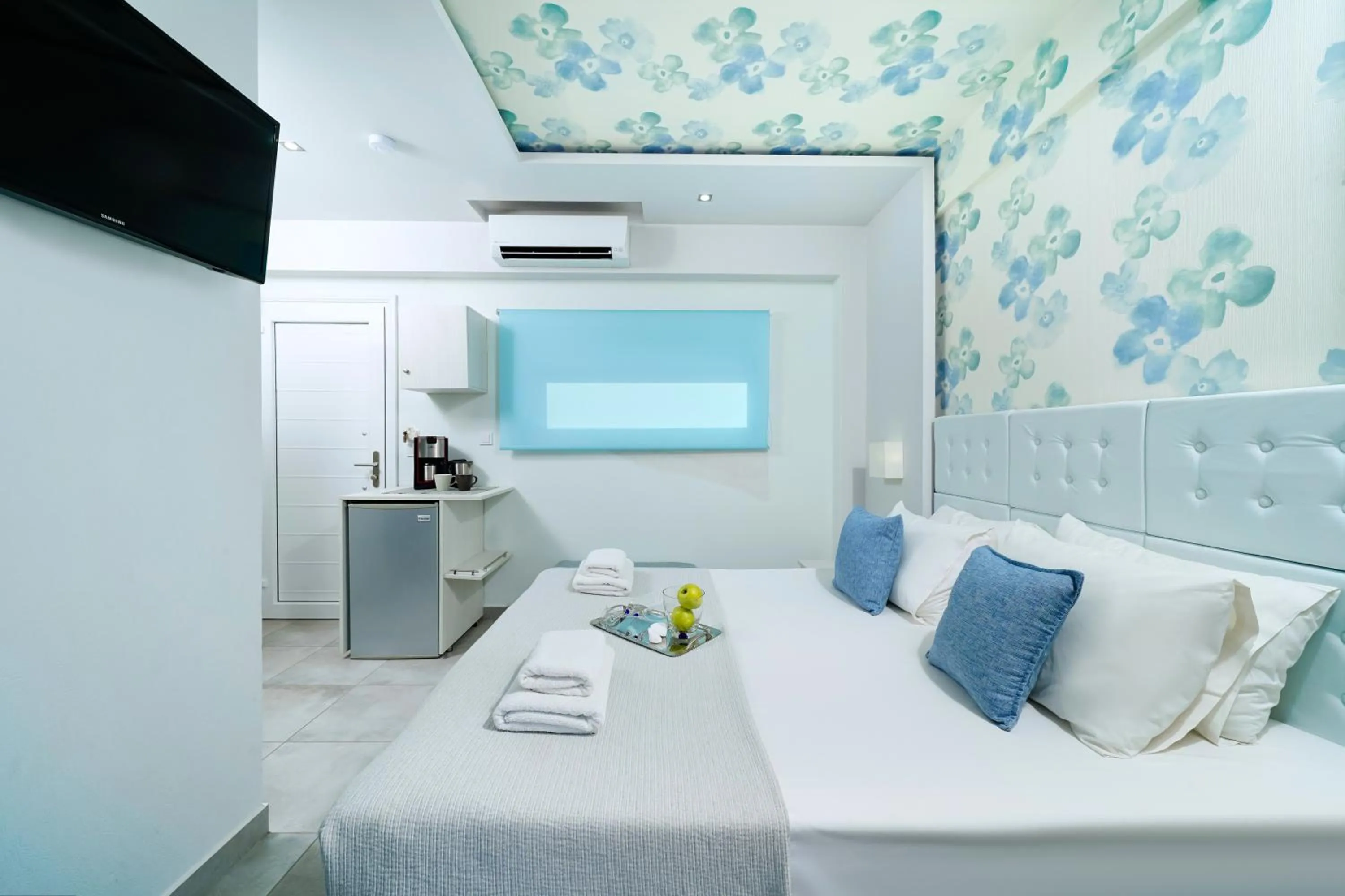 Bed in Lafeyra Hotel