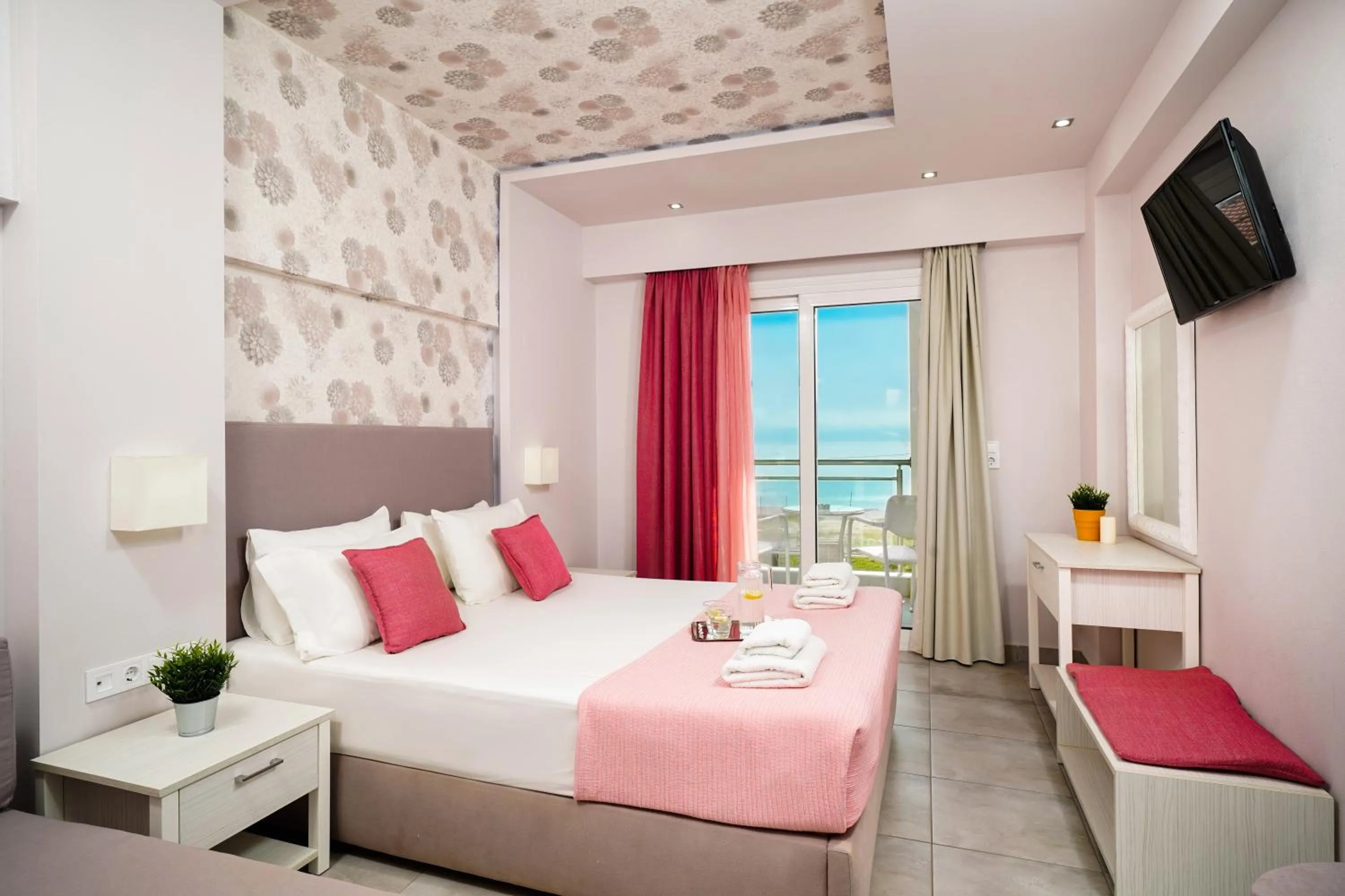 Bed in Lafeyra Hotel