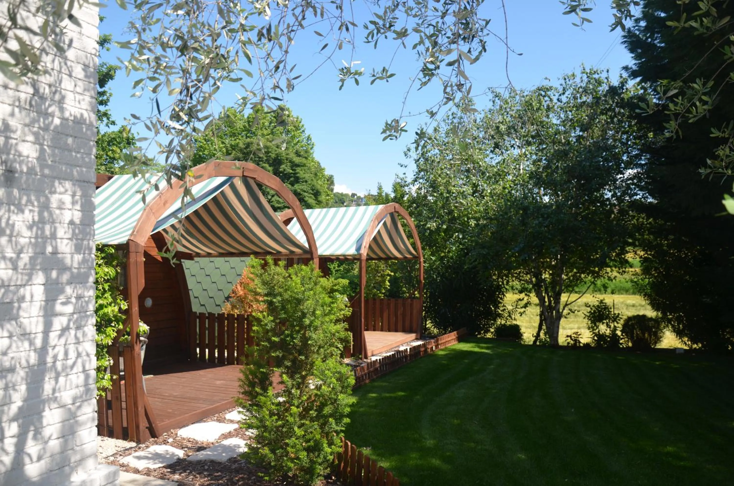 Garden in Asso Bed & Breakfast