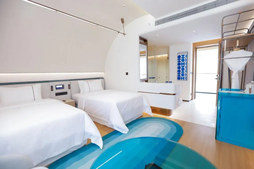 Photo of the whole room, Bed in Yee Hotel Shamian Guangzhou