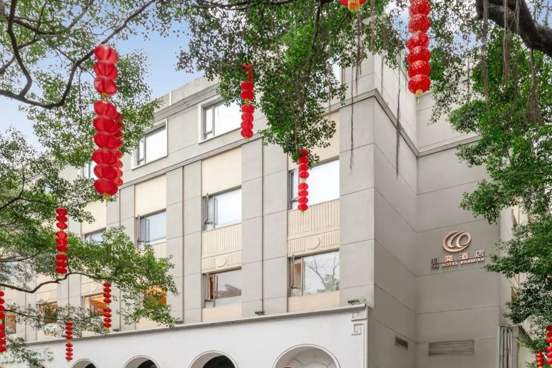Property building in Yee Hotel Shamian Guangzhou