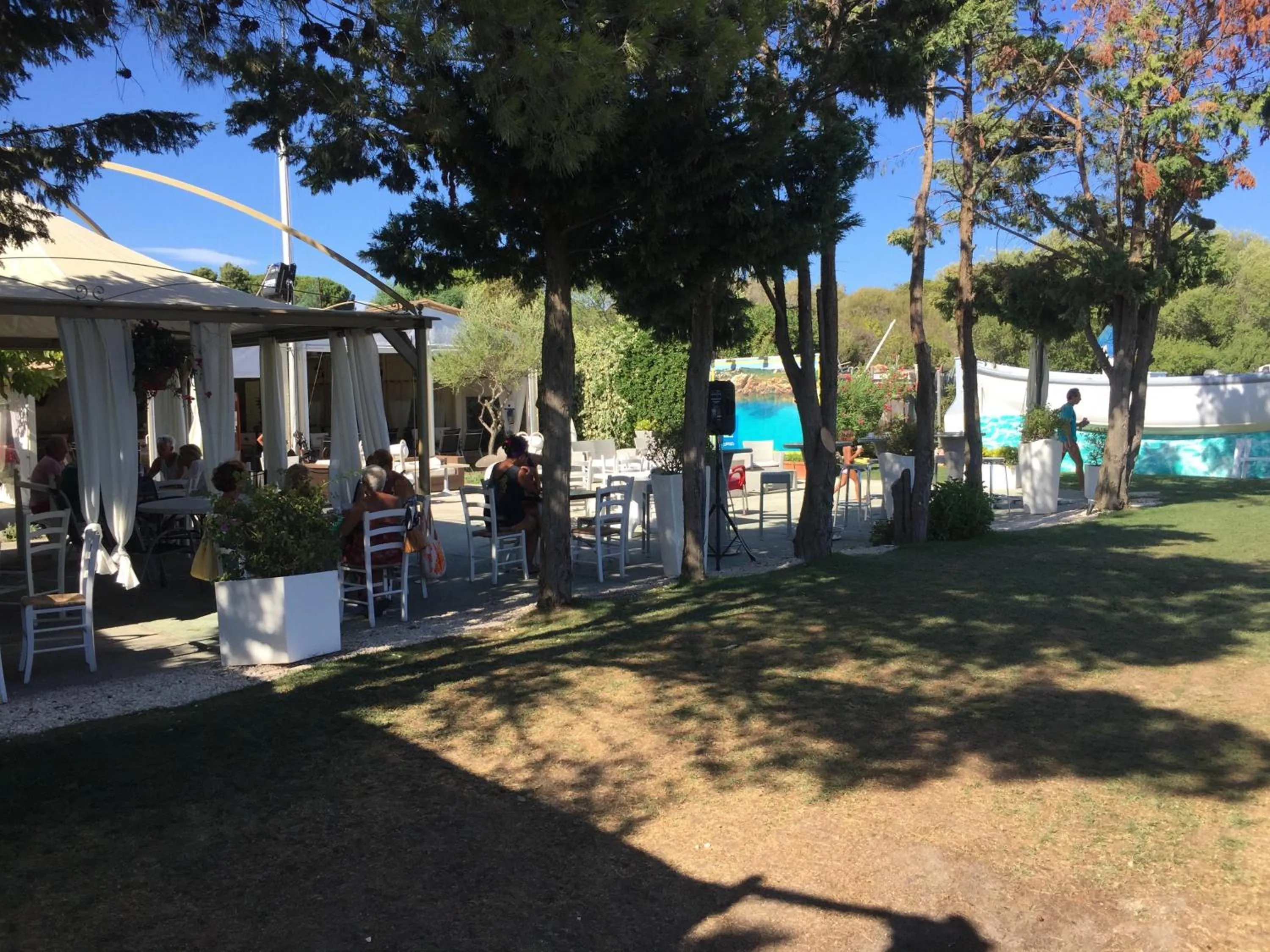 Restaurant/places to eat in Luxury Apartment Sardegna