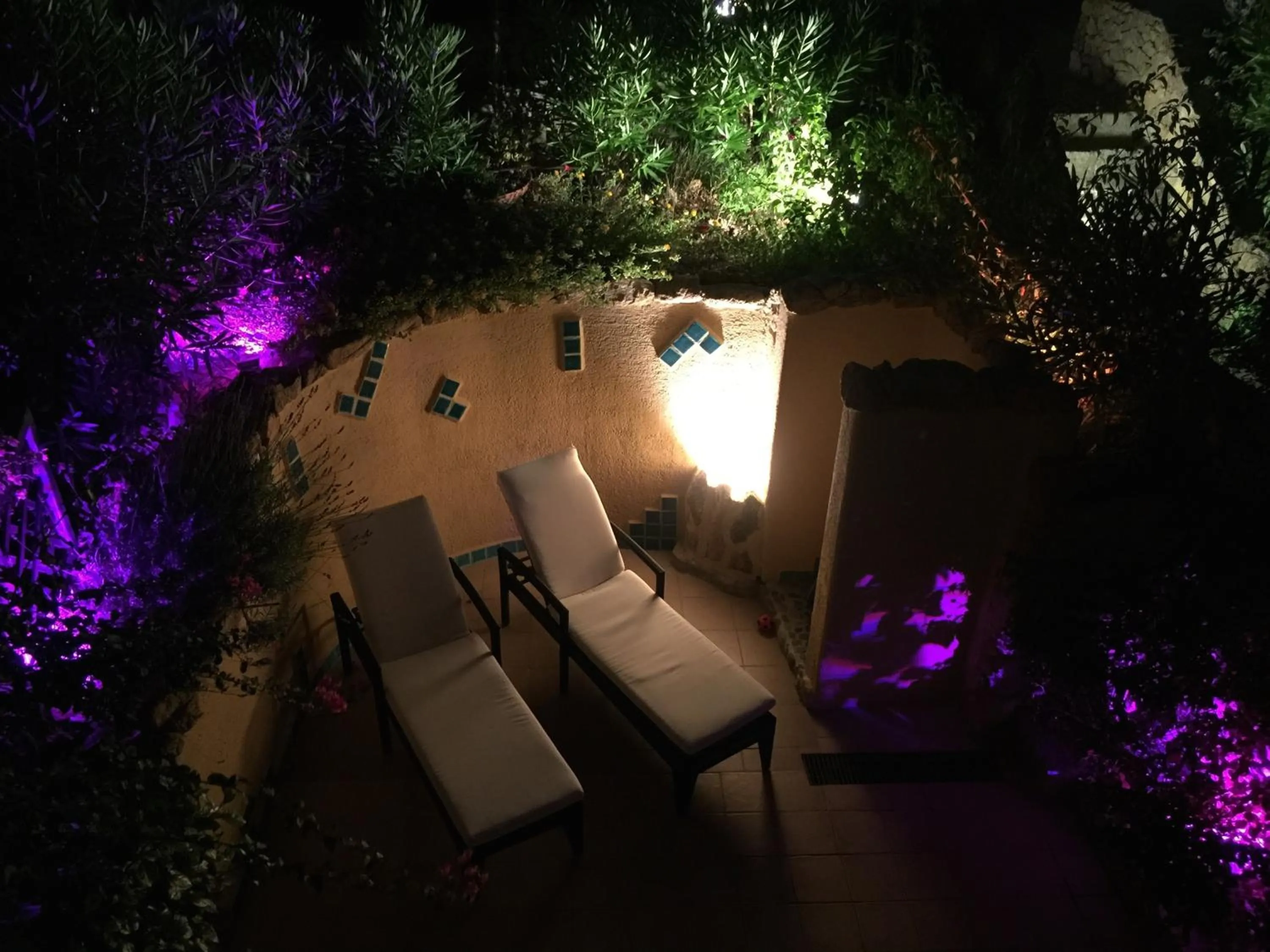 Garden in Luxury Apartment Sardegna