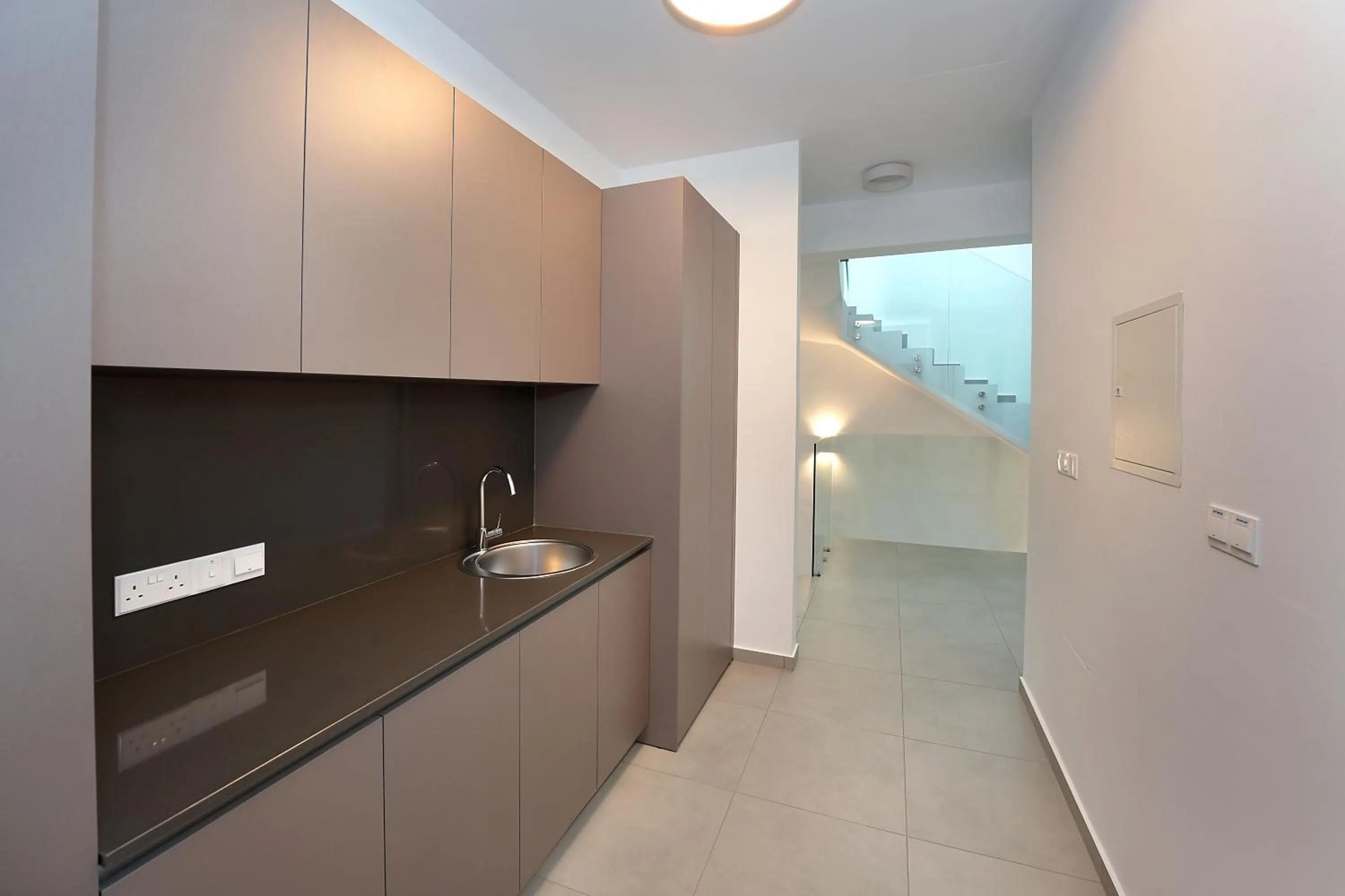 Kitchen or kitchenette in Sun and Moon Luxury Villas Ayia Napa