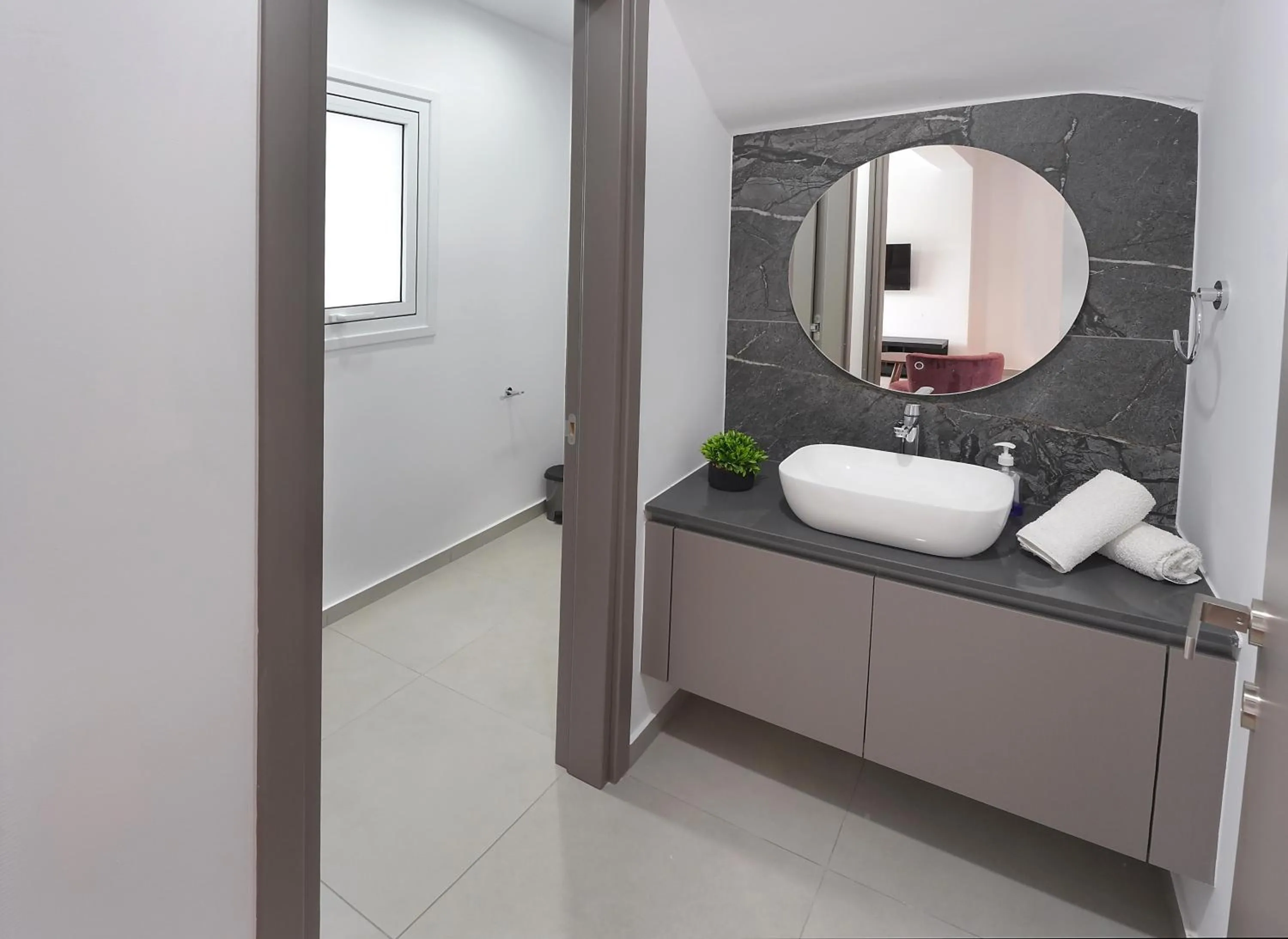 Shower in Sun and Moon Luxury Villas Ayia Napa