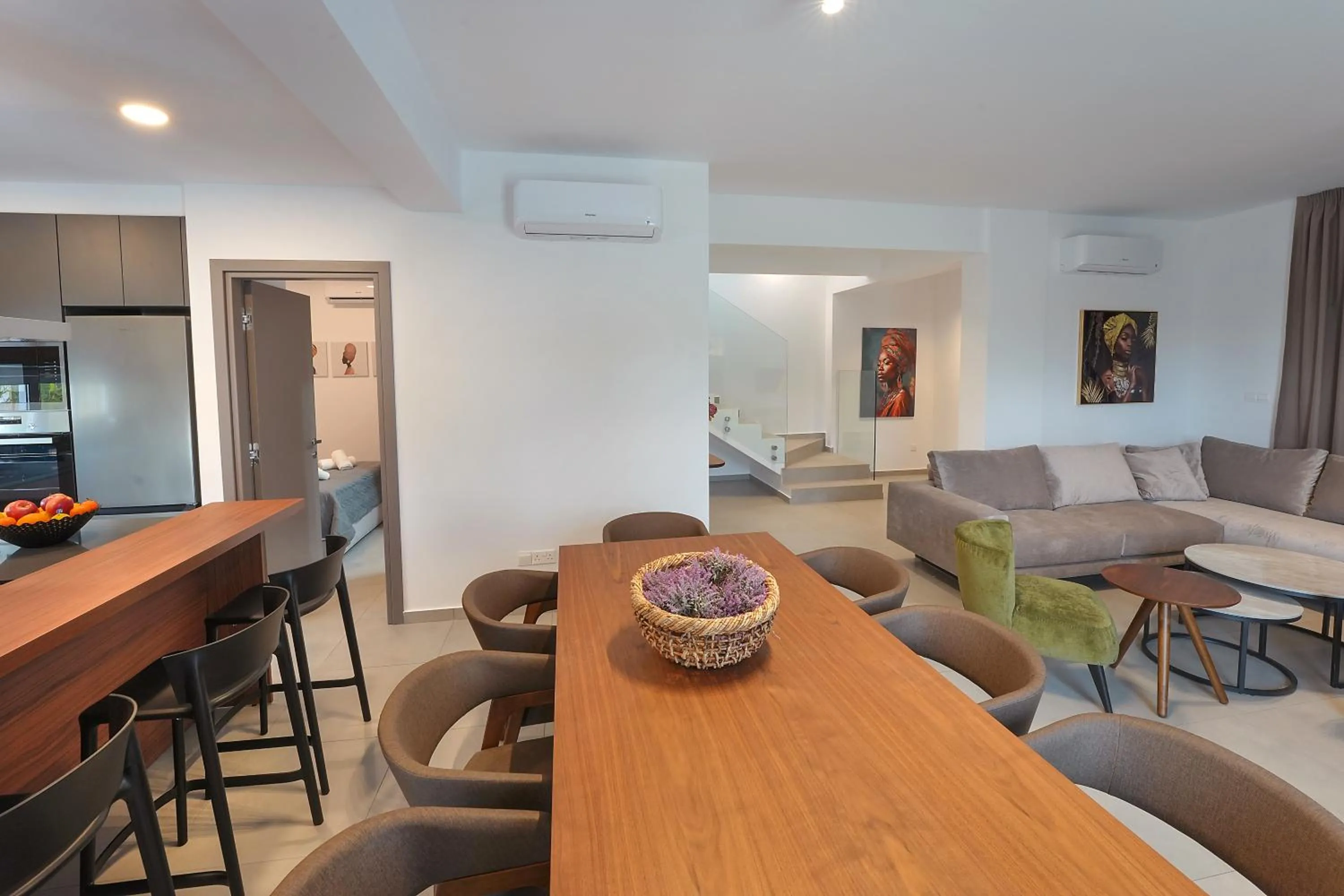 Kitchen or kitchenette in Sun and Moon Luxury Villas Ayia Napa