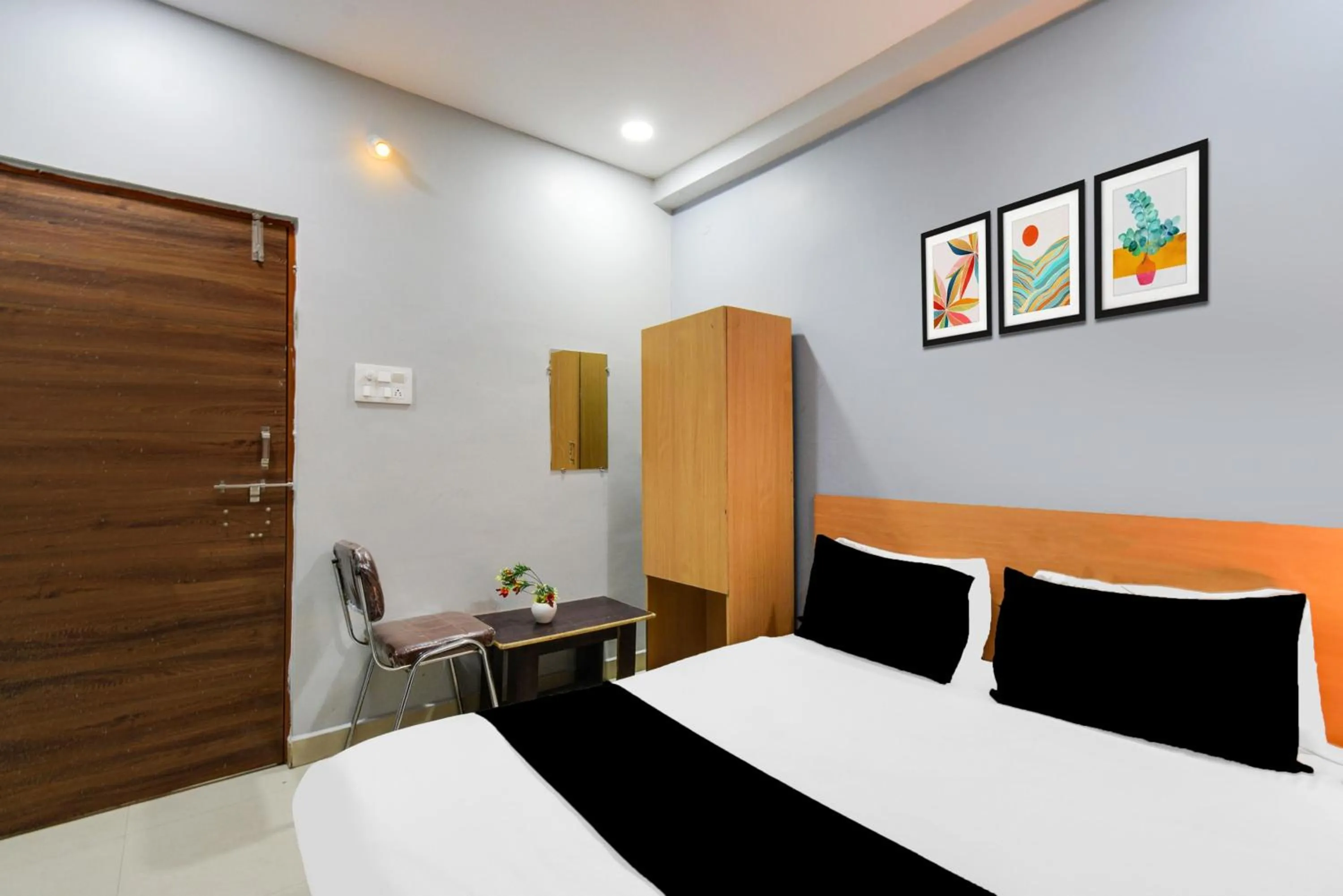 Hotel O Moula Ali Near AMR Planet