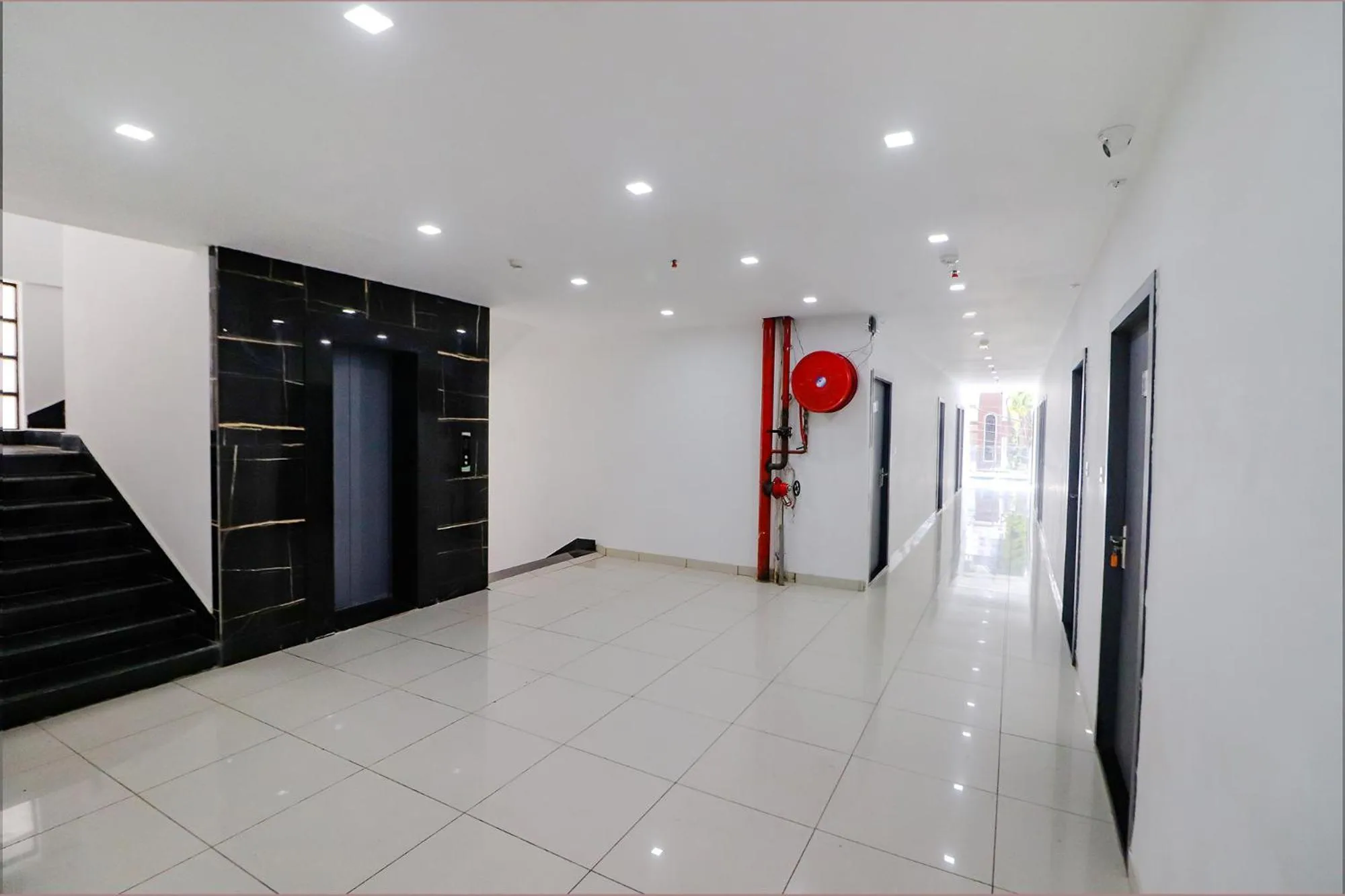 Lobby or reception in FabHotel Premium Kashi - Sarnath museum