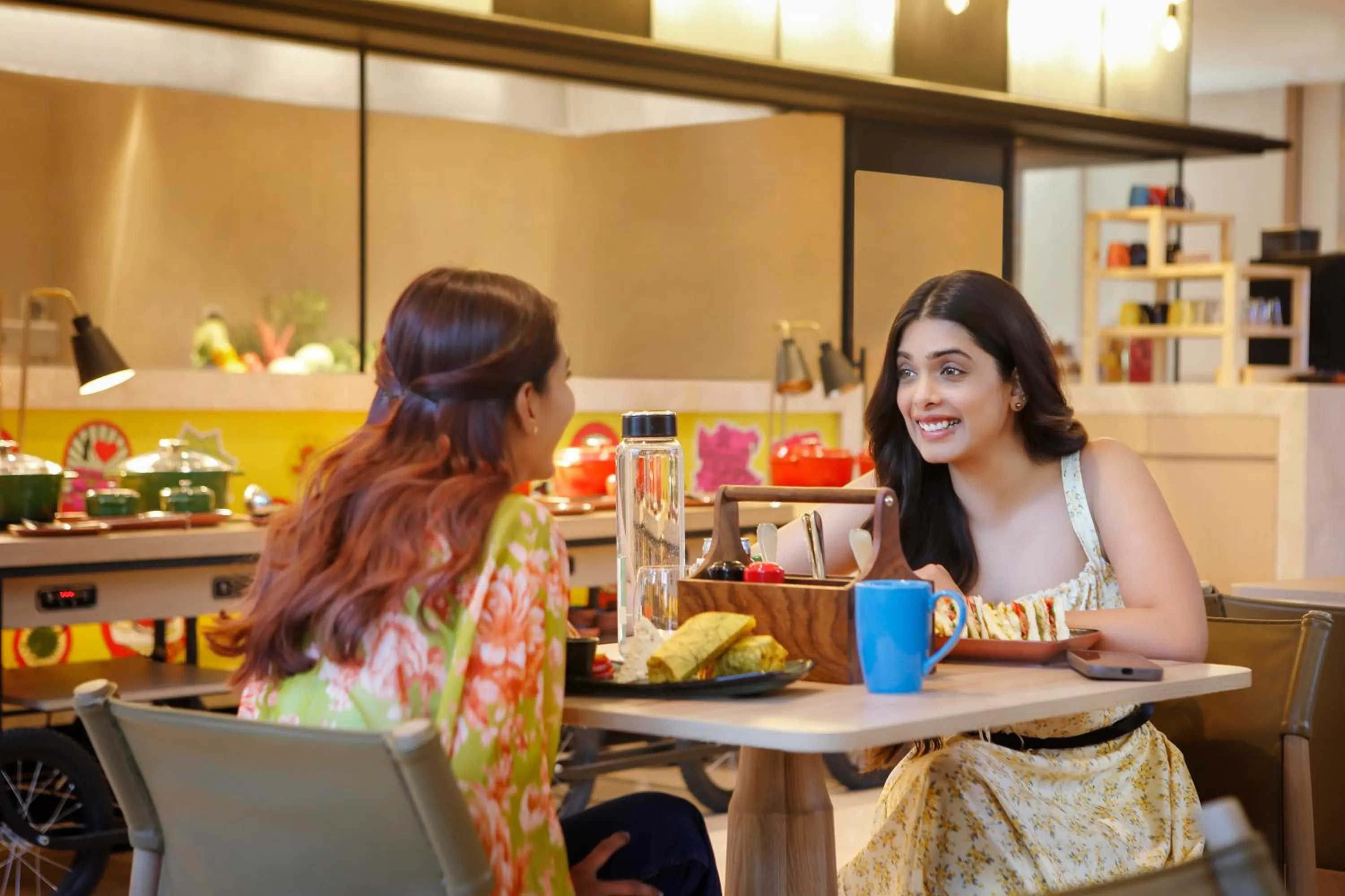 Restaurant/places to eat in ibis Mumbai BKC