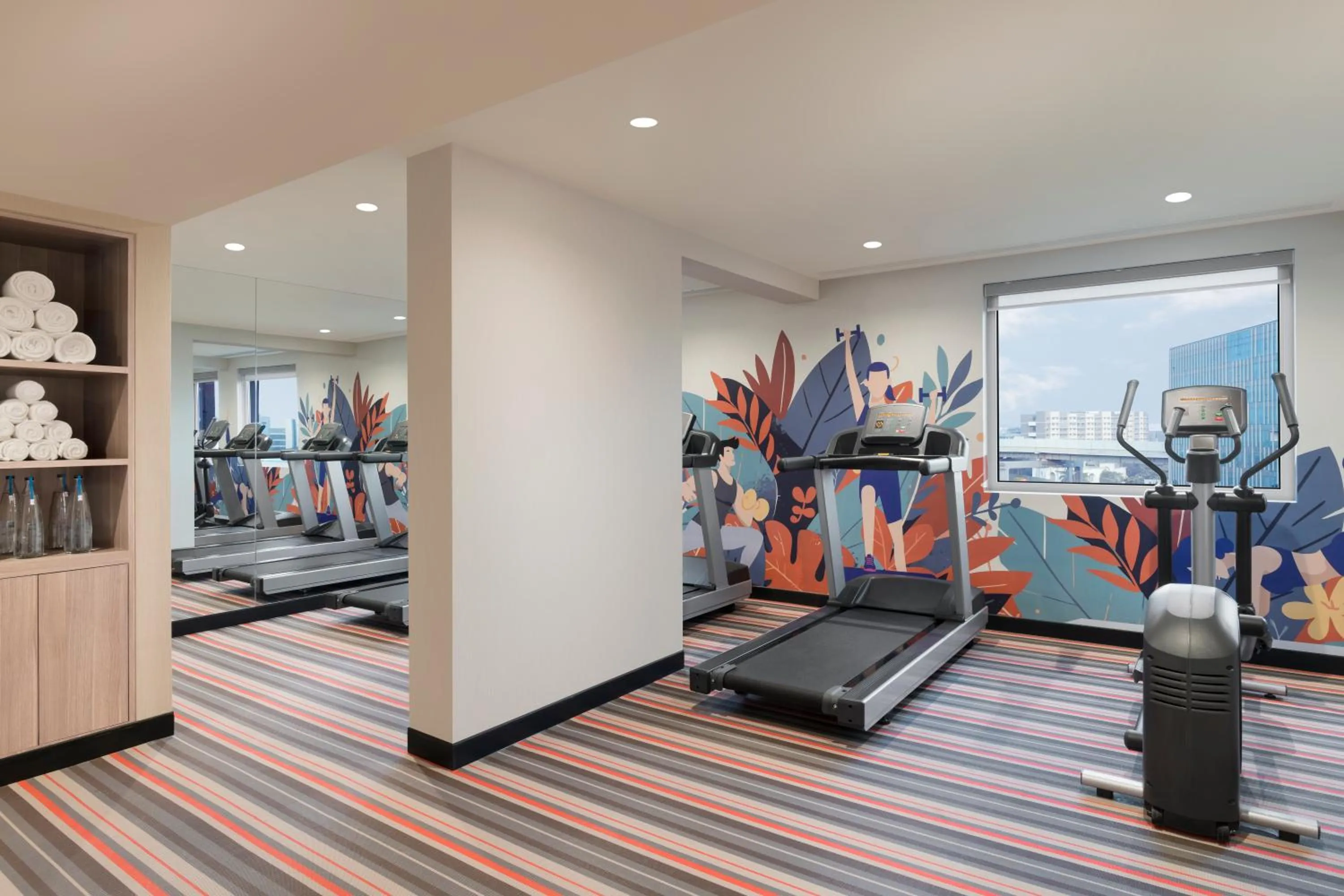 Fitness centre/facilities in ibis Mumbai BKC