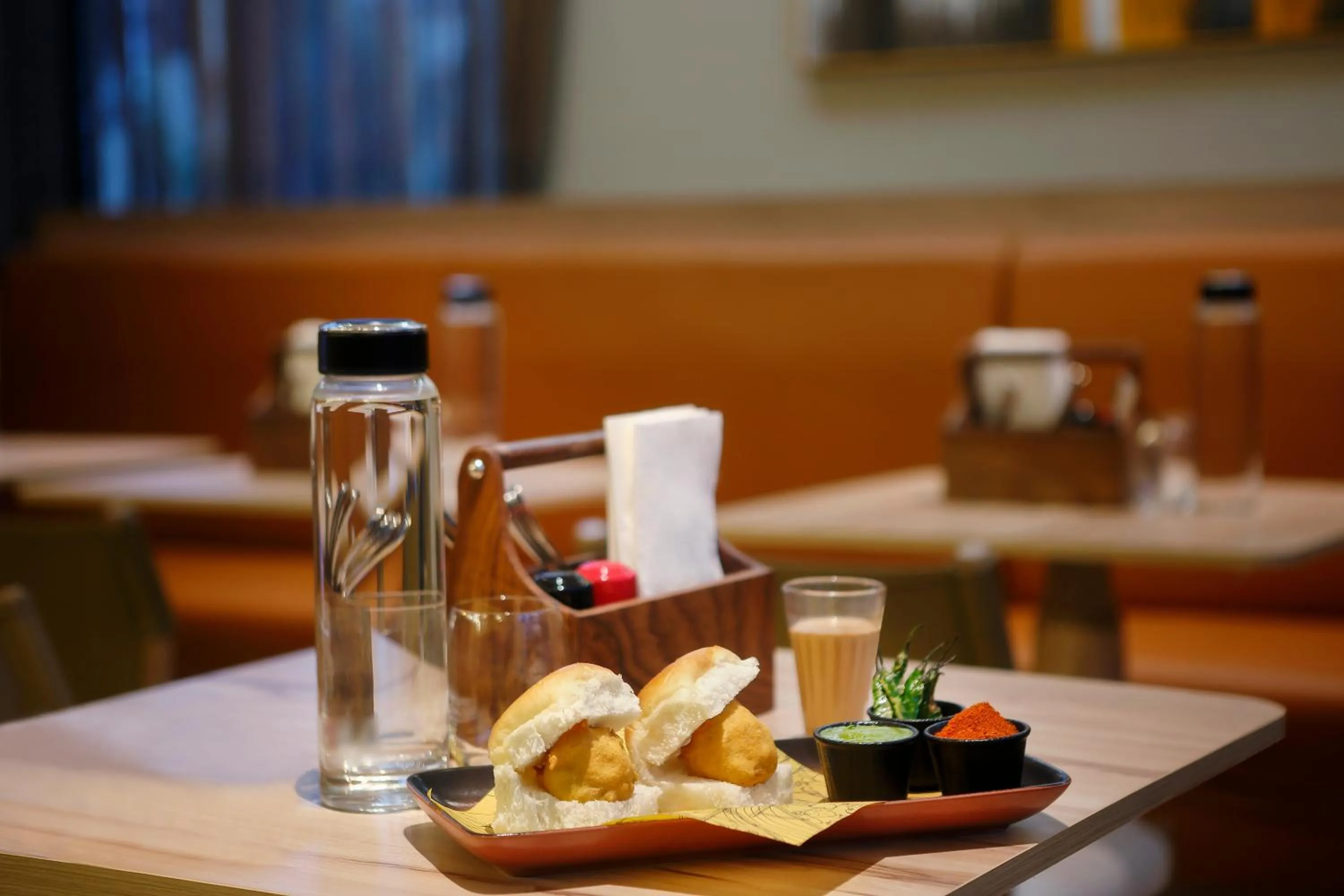 Restaurant/places to eat in ibis Mumbai BKC