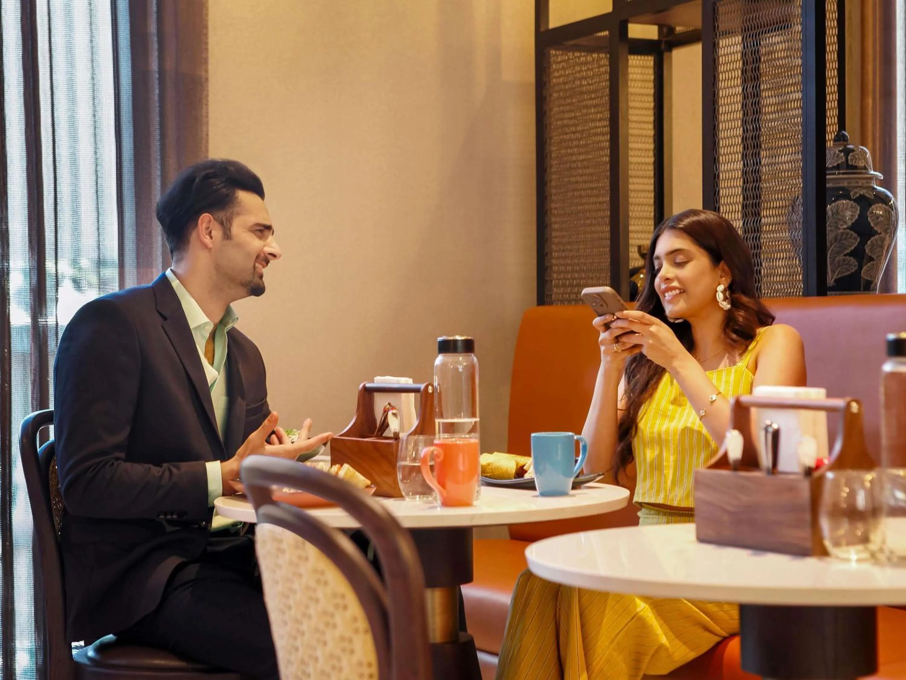 Restaurant/places to eat in ibis Mumbai BKC