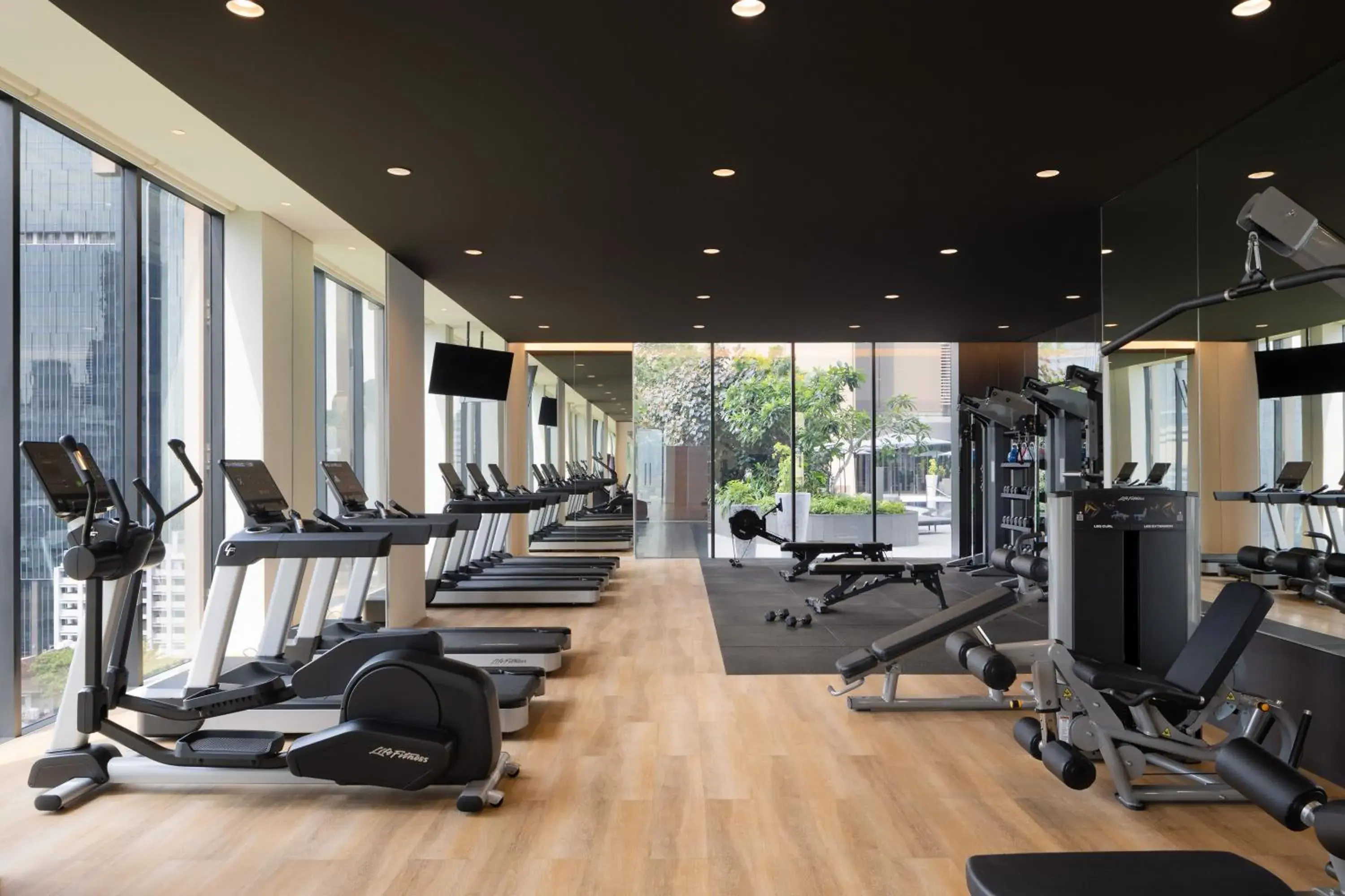 Fitness centre/facilities in Swissôtel Living Jakarta Mega Kuningan Fitness centre/facilities in Swissôtel Living Jakarta Mega Kuningan
