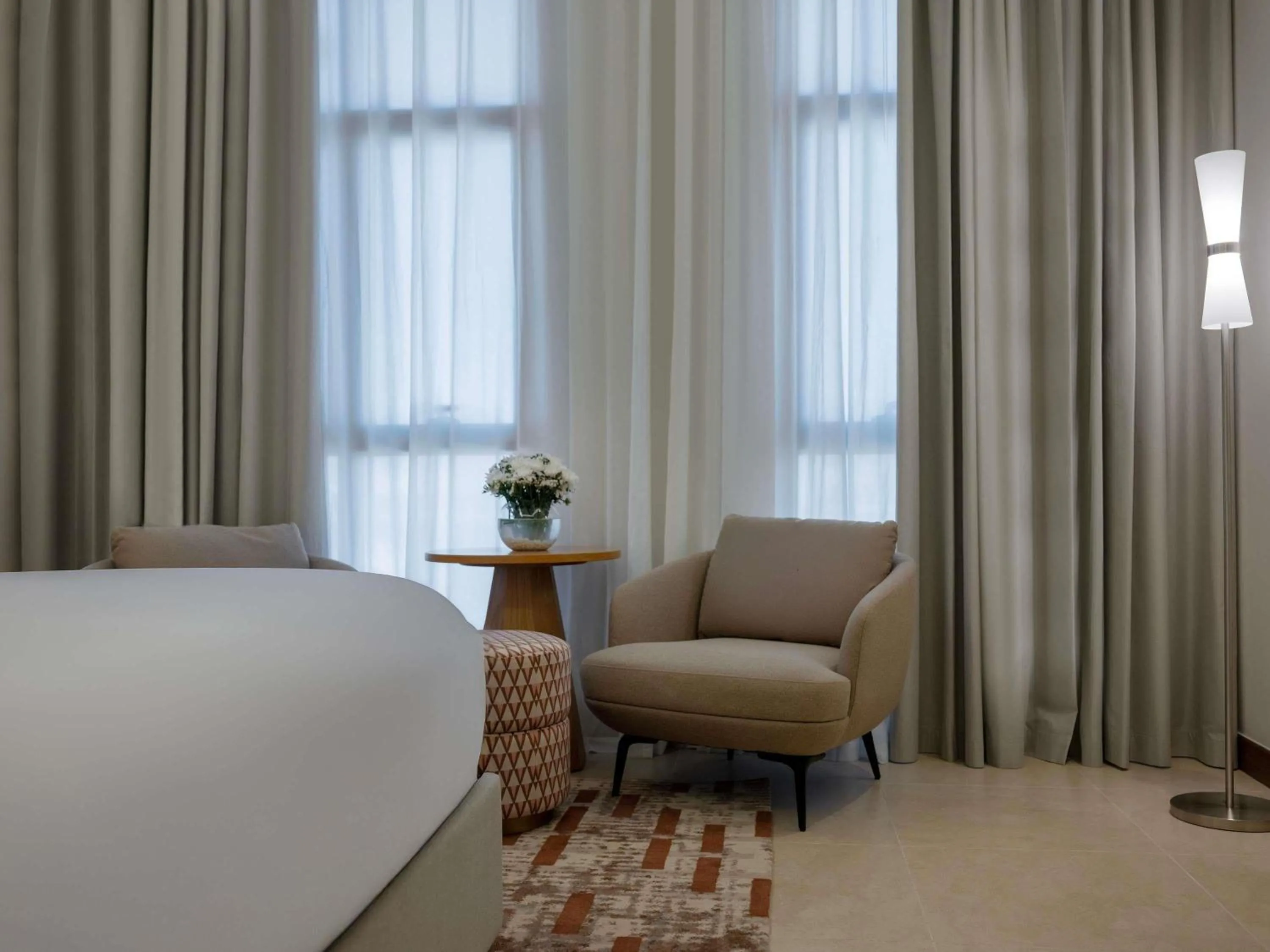 Bedroom, Bed in Mercure Hotel Khamis Mushait by Accor