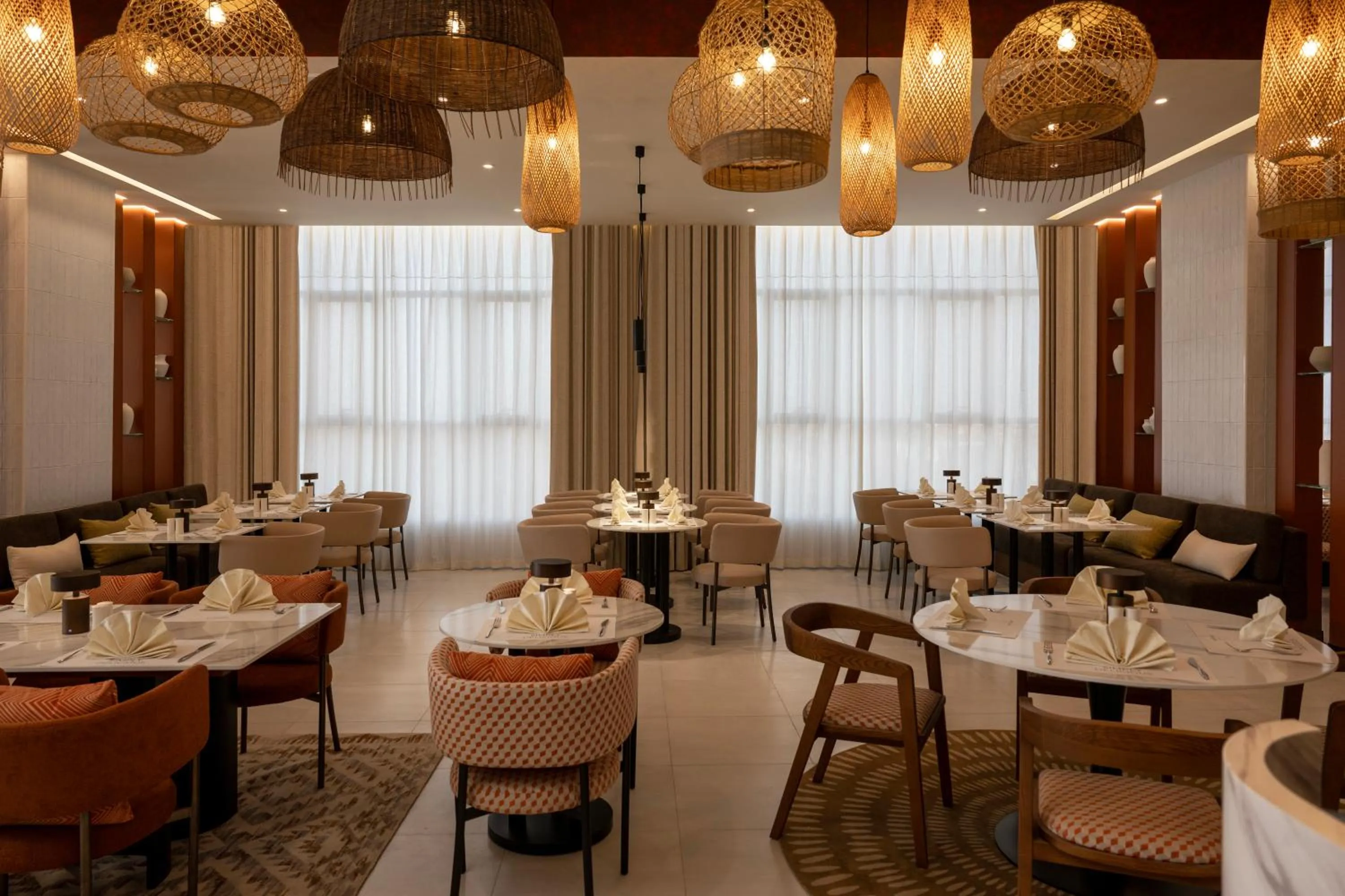 Restaurant/places to eat in Mercure Hotel Khamis Mushait by Accor