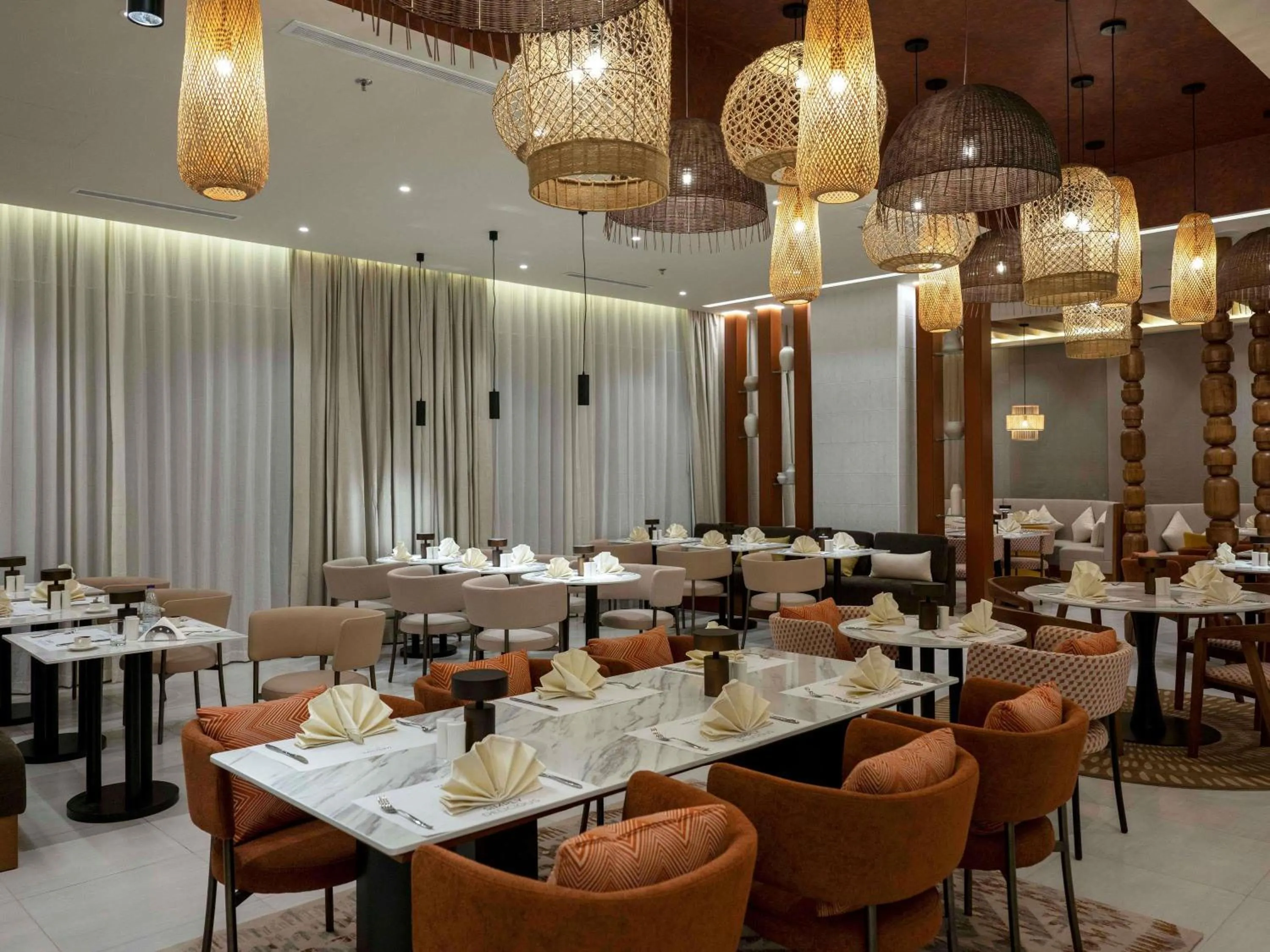 Restaurant/places to eat in Mercure Hotel Khamis Mushait by Accor