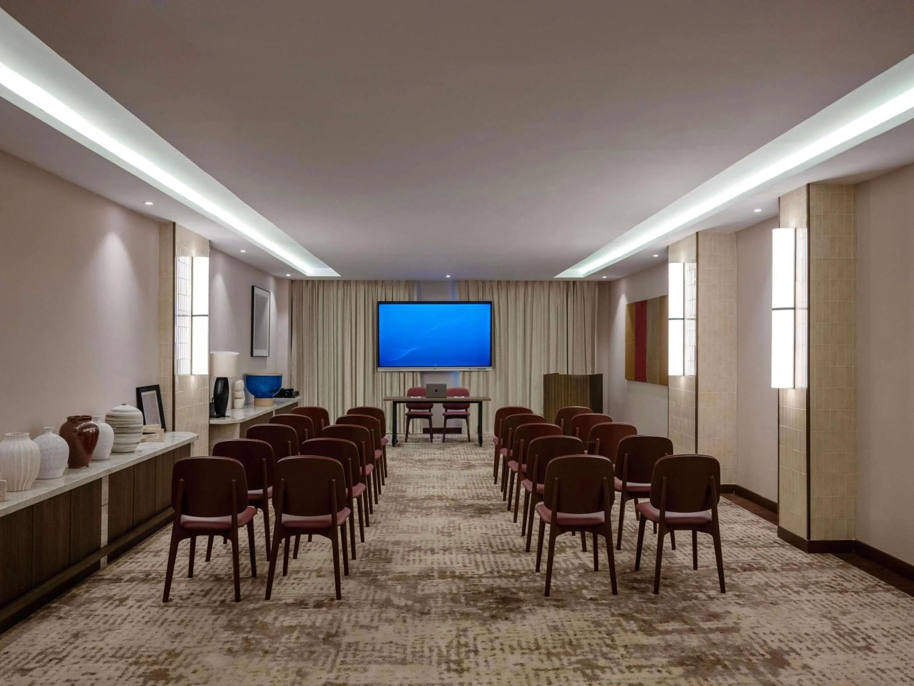 Meeting/conference room in Mercure Hotel Khamis Mushait by Accor