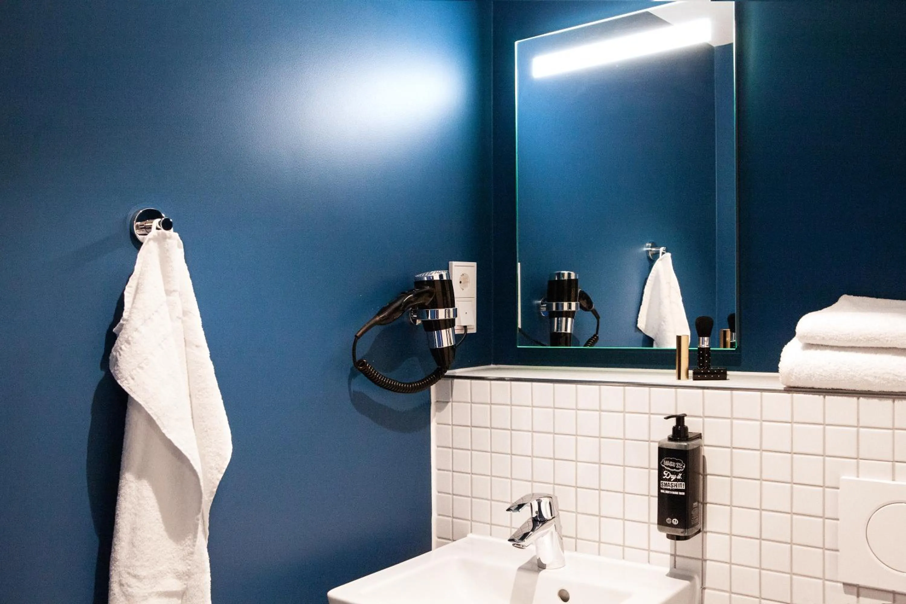 Bathroom in ibis budget Hotel Berlin Airport