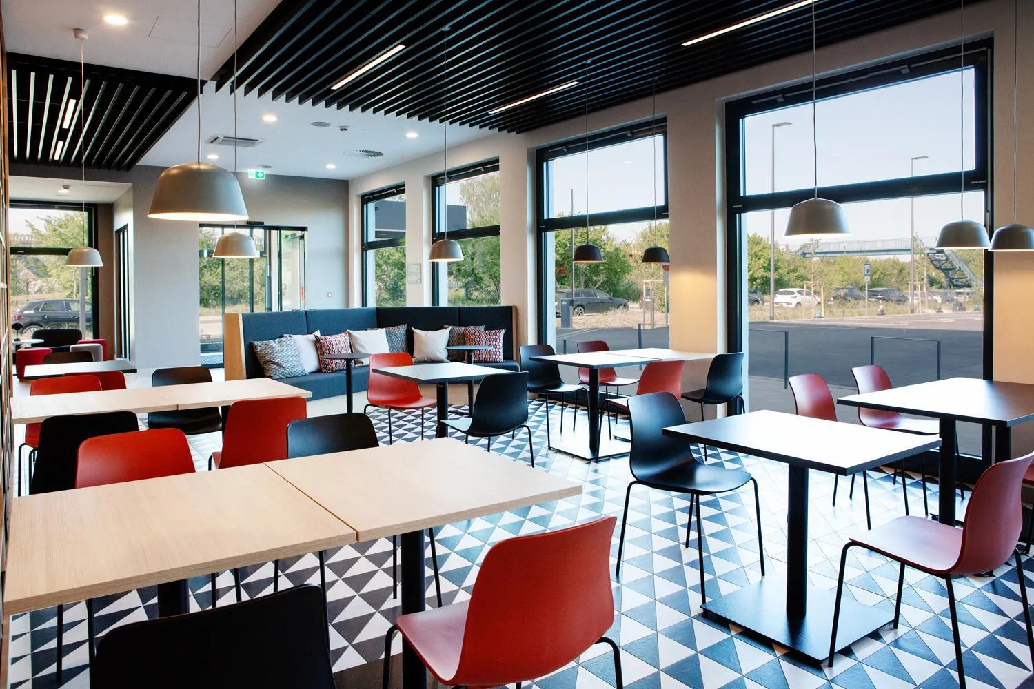 Seating area in ibis budget Hotel Berlin Airport