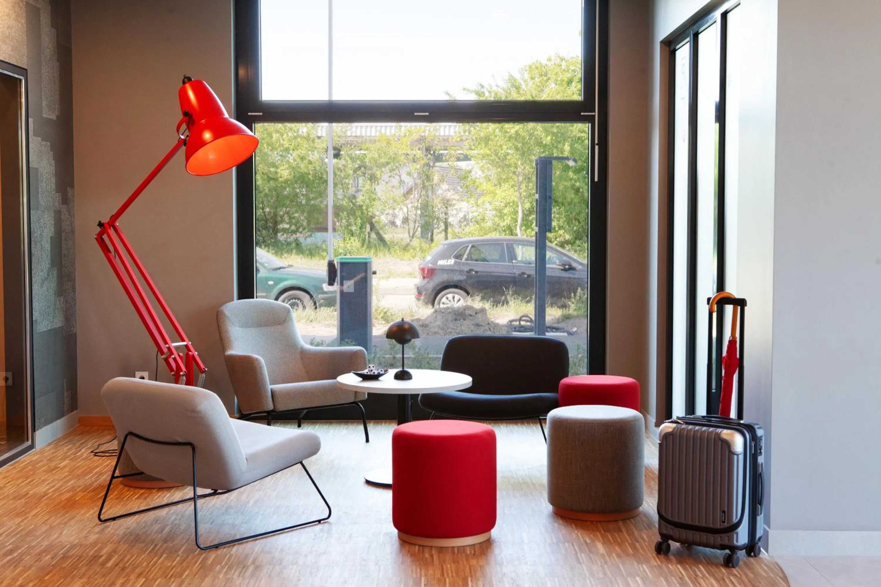 Seating area in ibis budget Hotel Berlin Airport