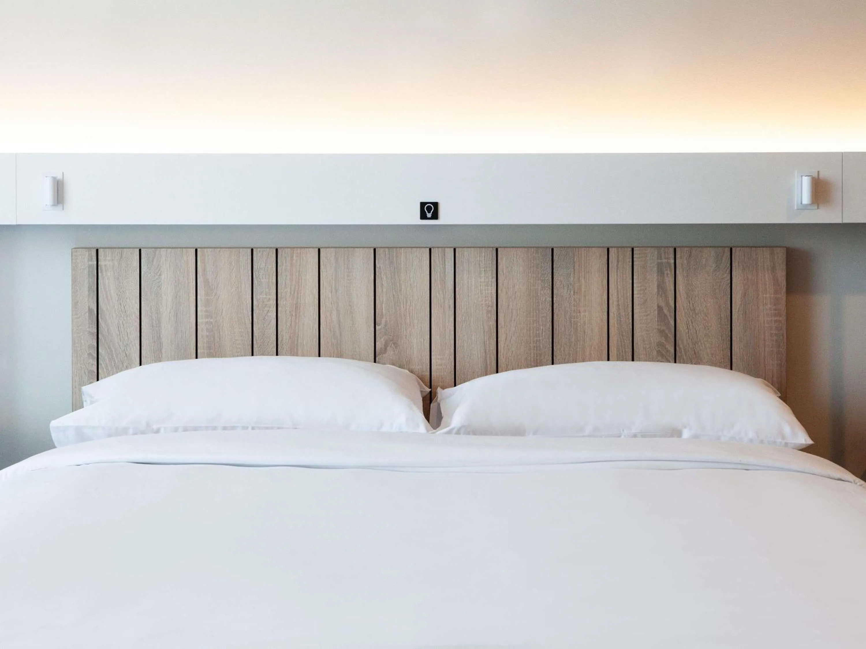 Bedroom, Bed in ibis Hotel Berlin Airport