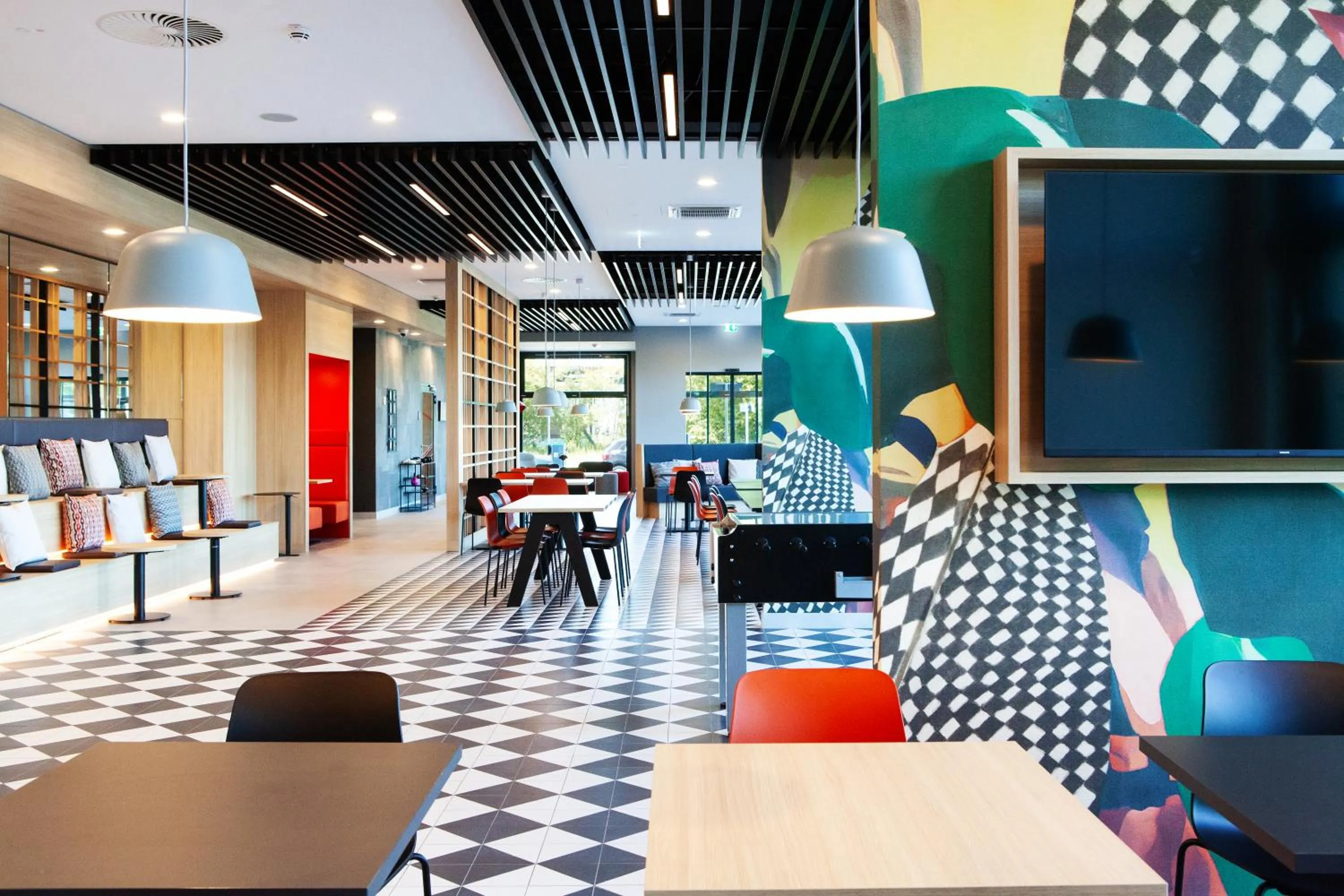 Restaurant/places to eat in ibis Hotel Berlin Airport