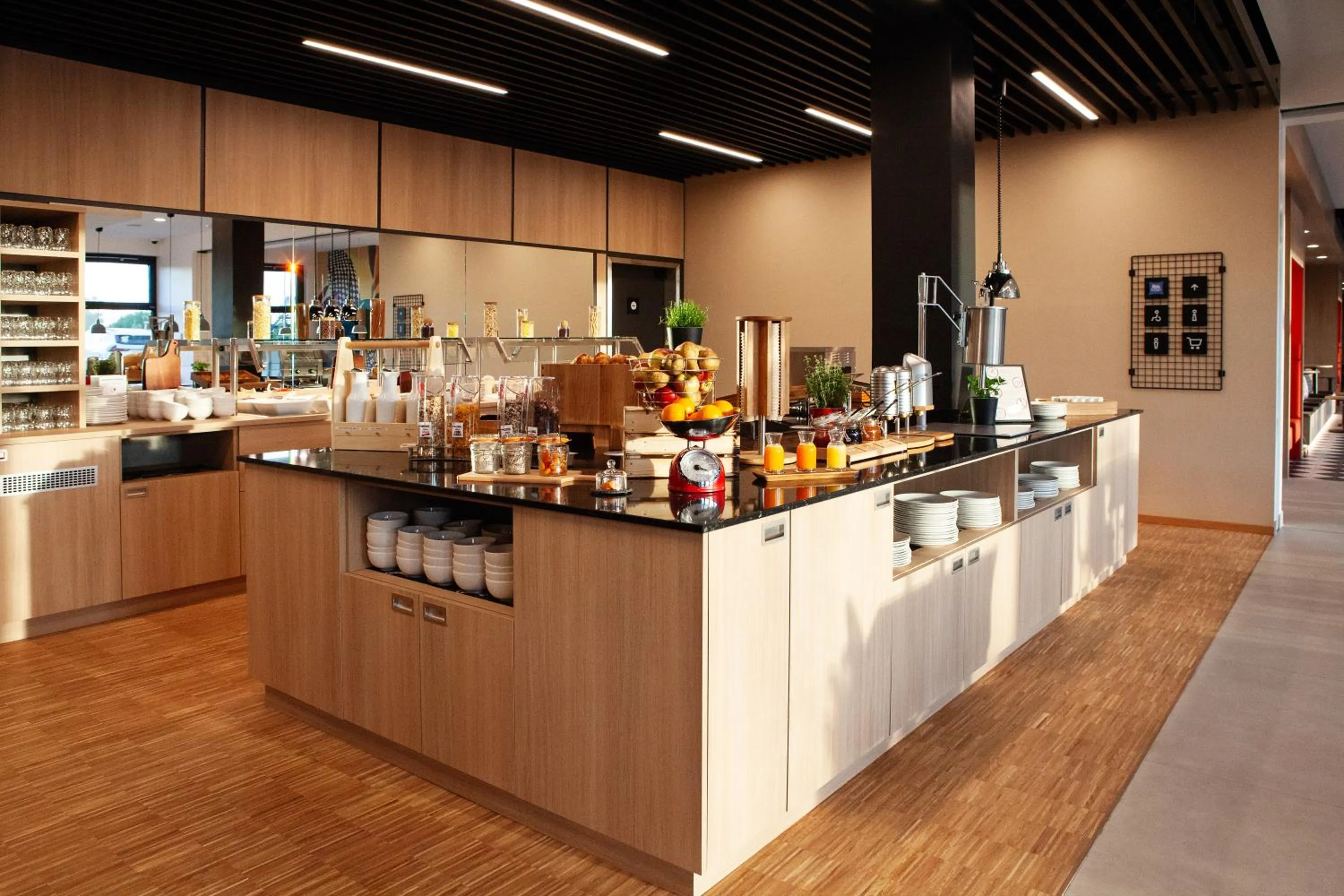 Breakfast in ibis Hotel Berlin Airport