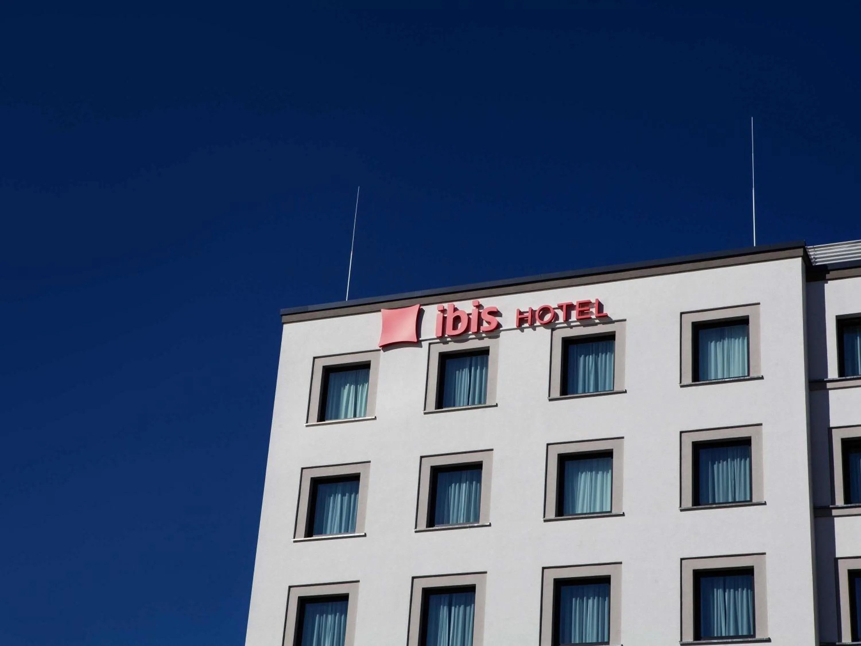 Property building in ibis Hotel Berlin Airport