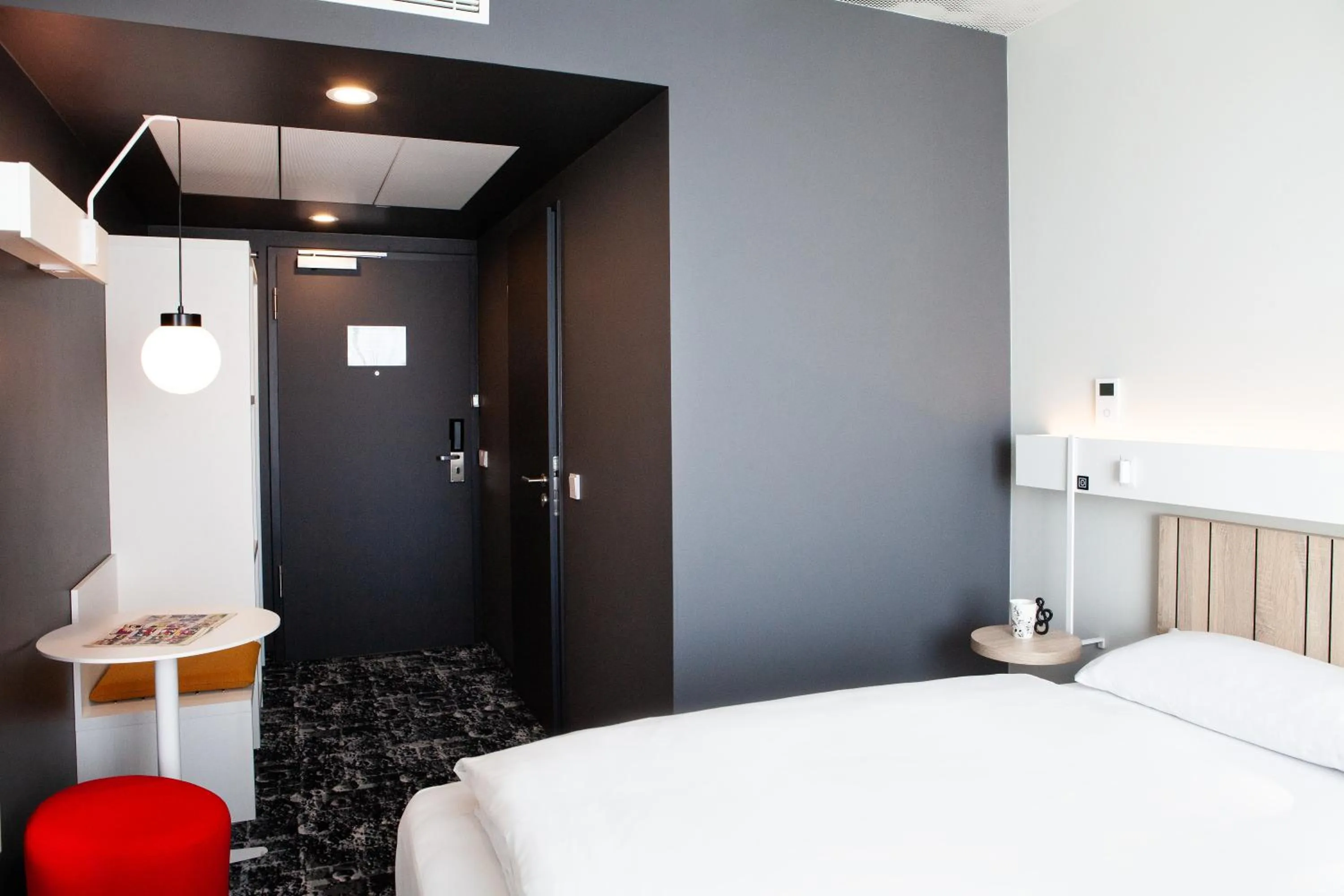 Bed in ibis Hotel Berlin Airport