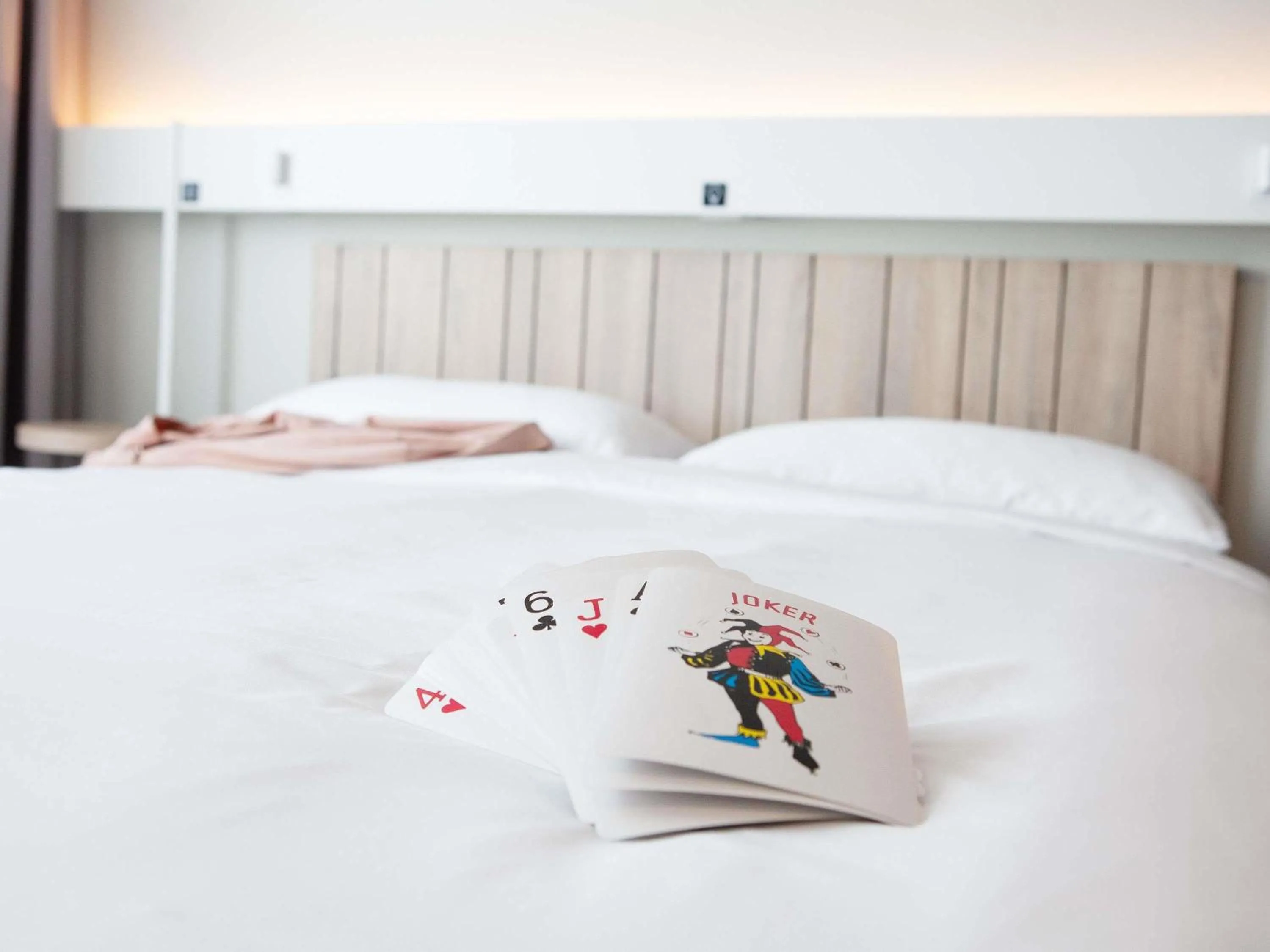 Bedroom, Bed in ibis Hotel Berlin Airport