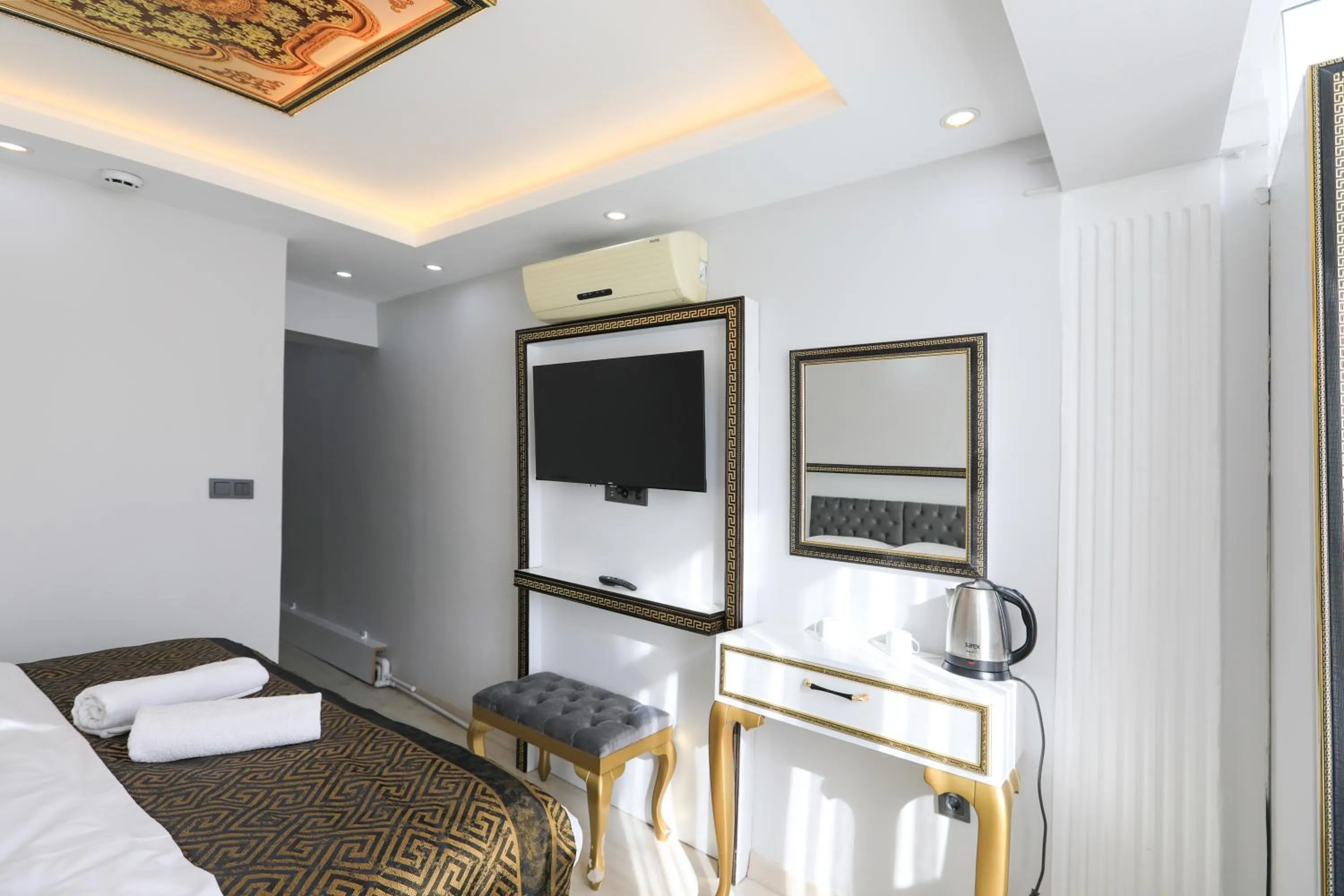 TV and multimedia, Bed in Istanbul Hotel&Guesthouse
