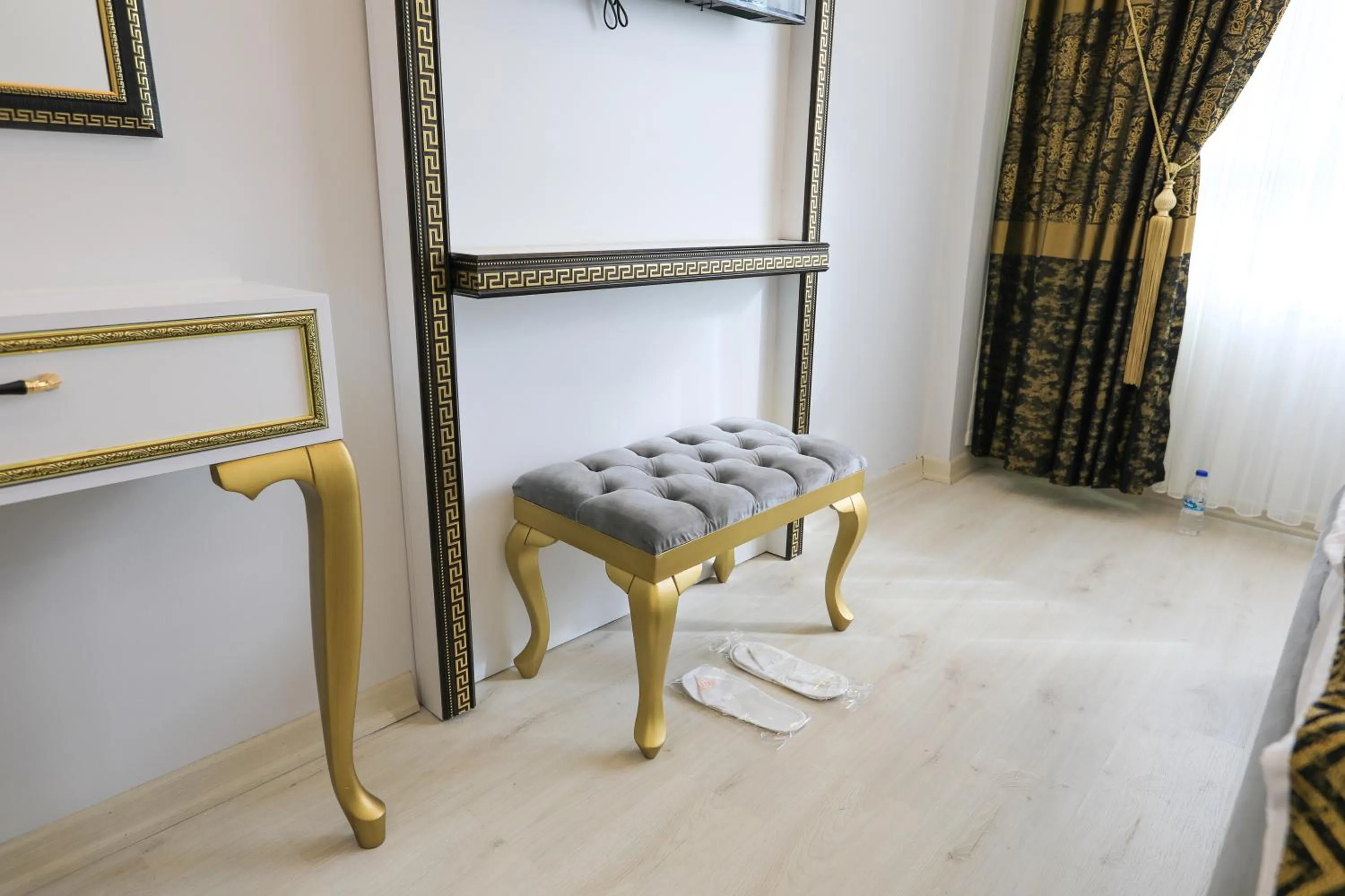 Seating area in Istanbul Hotel&Guesthouse