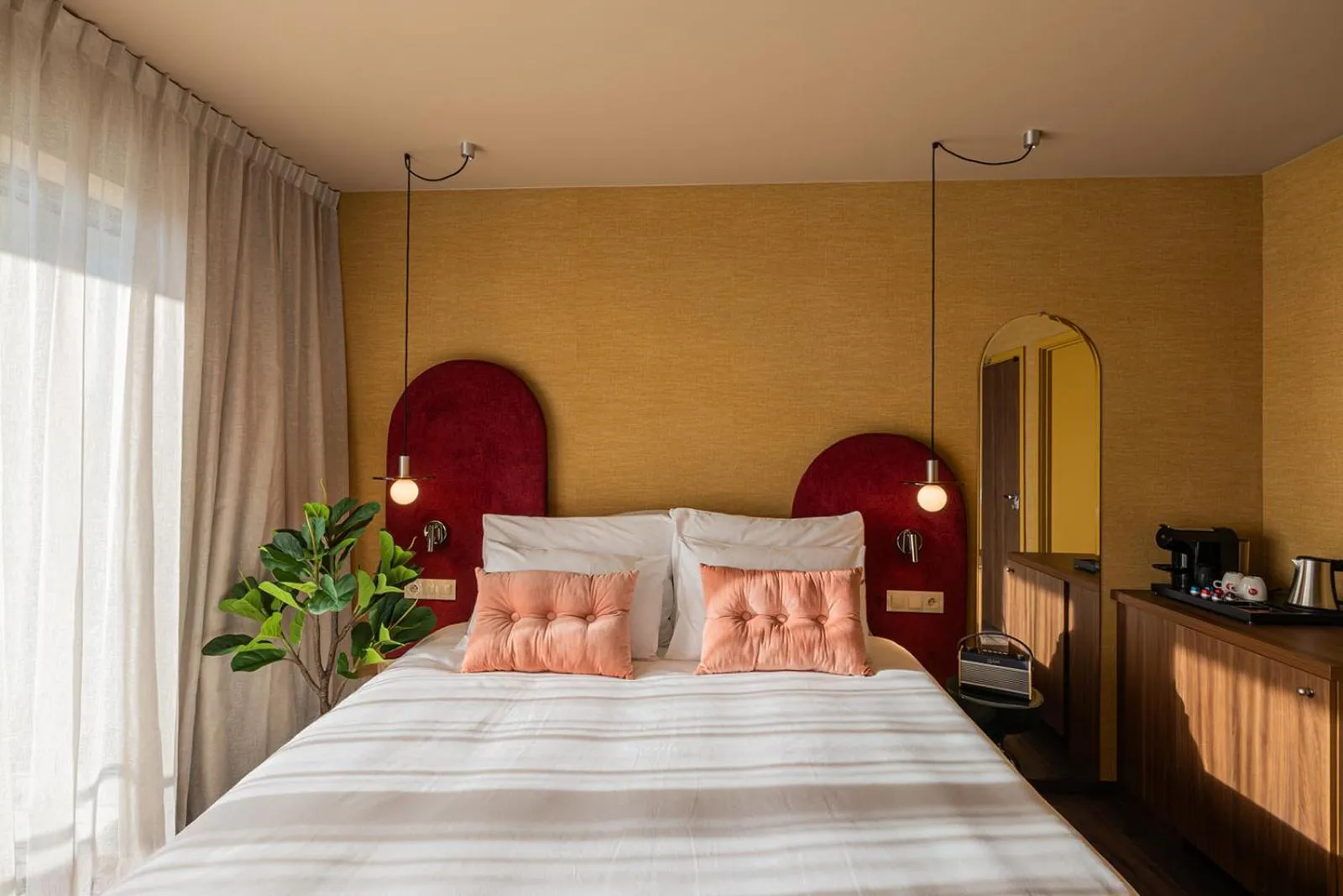 Bed in The Ostendian