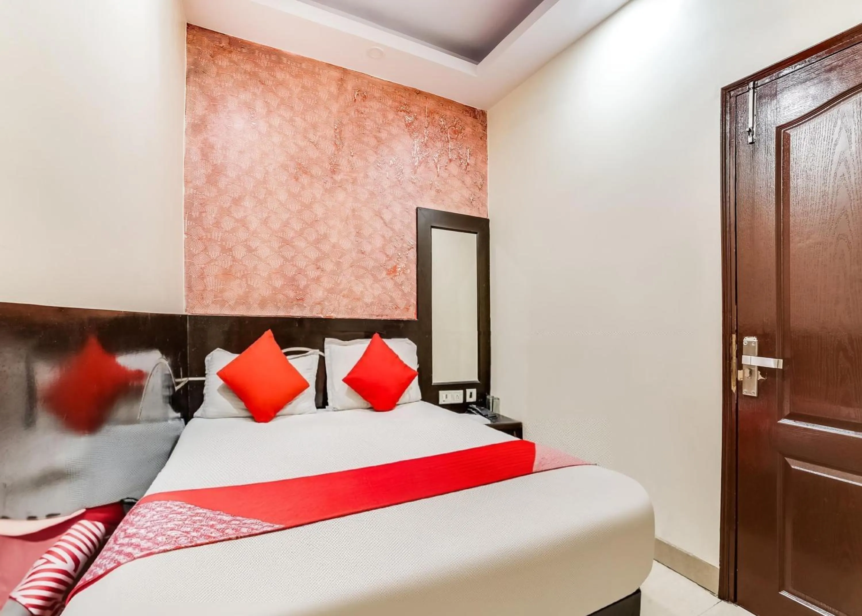 Bed in Hotel Geetanjali Inn