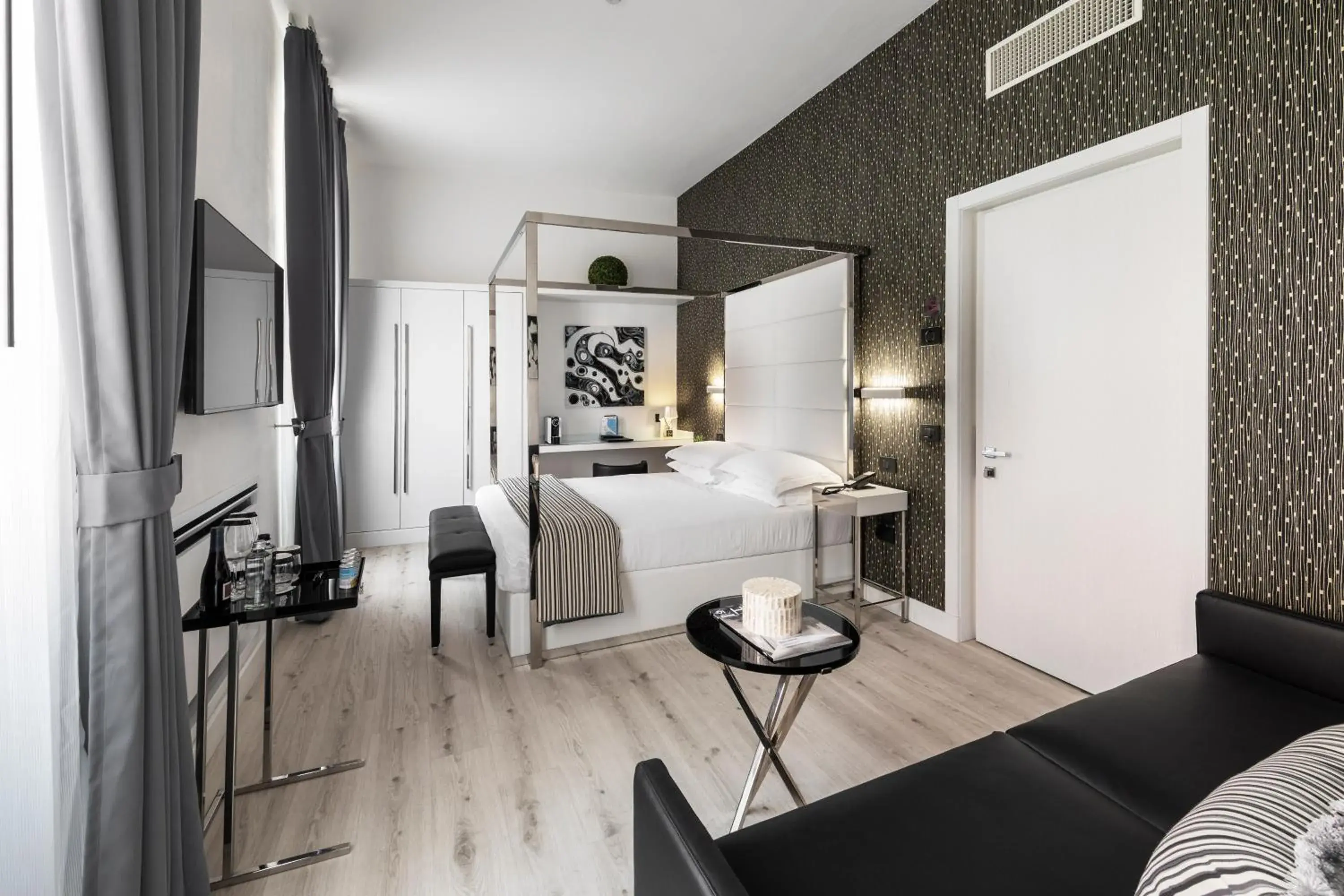 Junior Suite with Terrace in LHP River Club Junior Suite with Terrace in LHP River Club