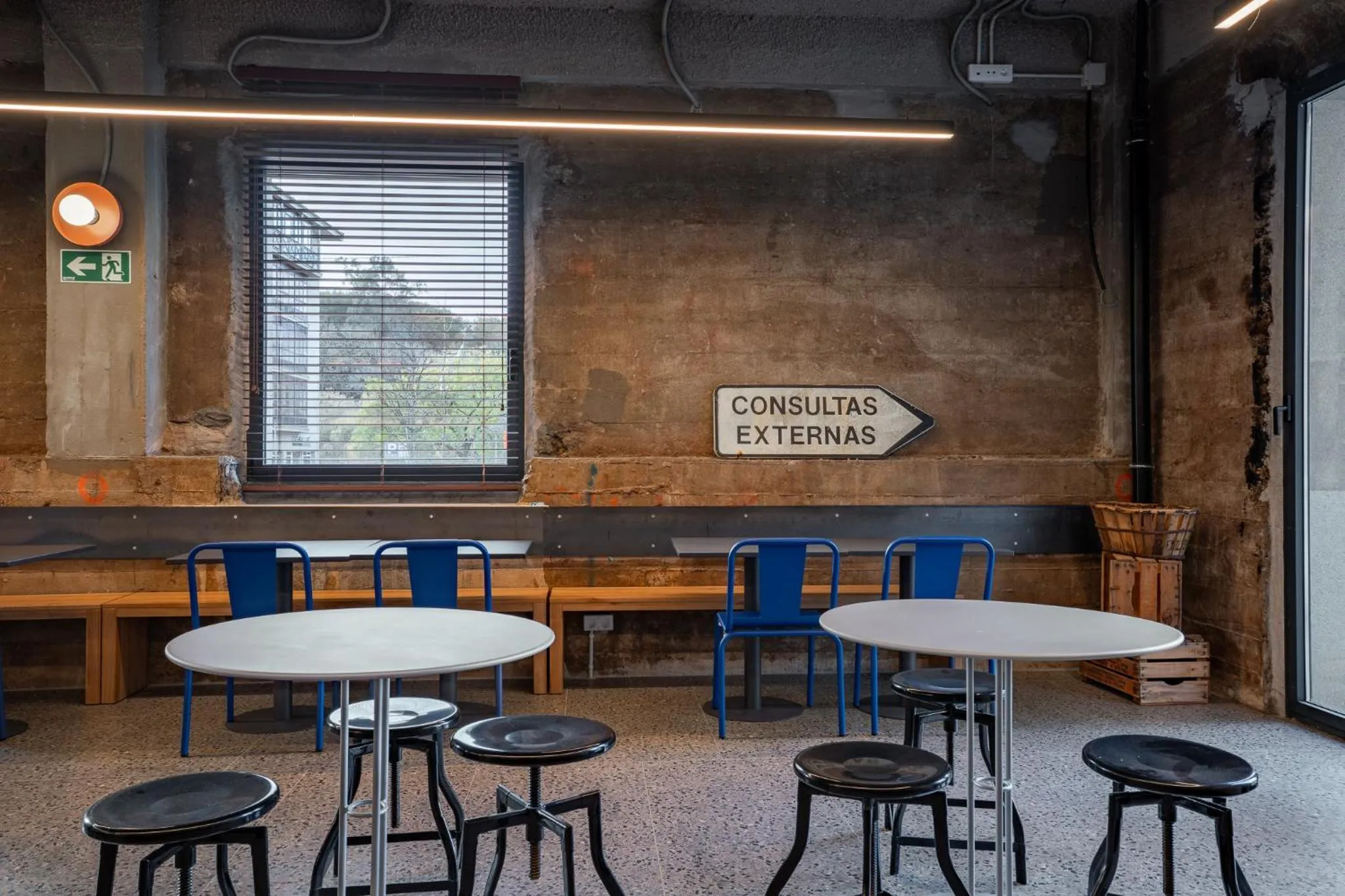 Lemonade Stays Santiago de Compostela