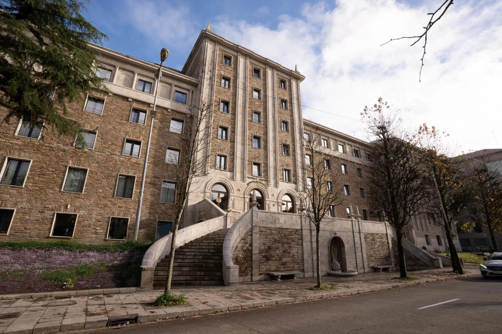 Lemonade Stays Santiago de Compostela