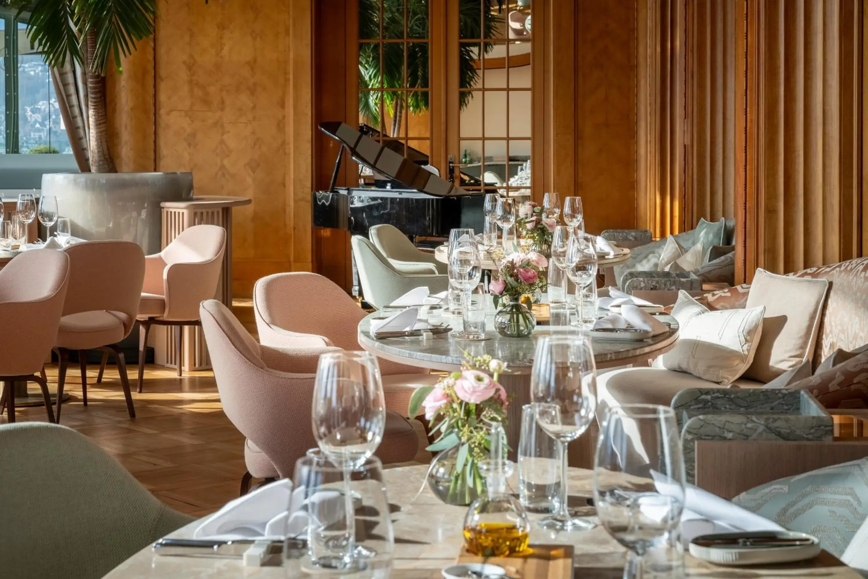 Restaurant/places to eat in Art Deco Hotel Montana Luzern Restaurant/places to eat in Art Deco Hotel Montana Luzern