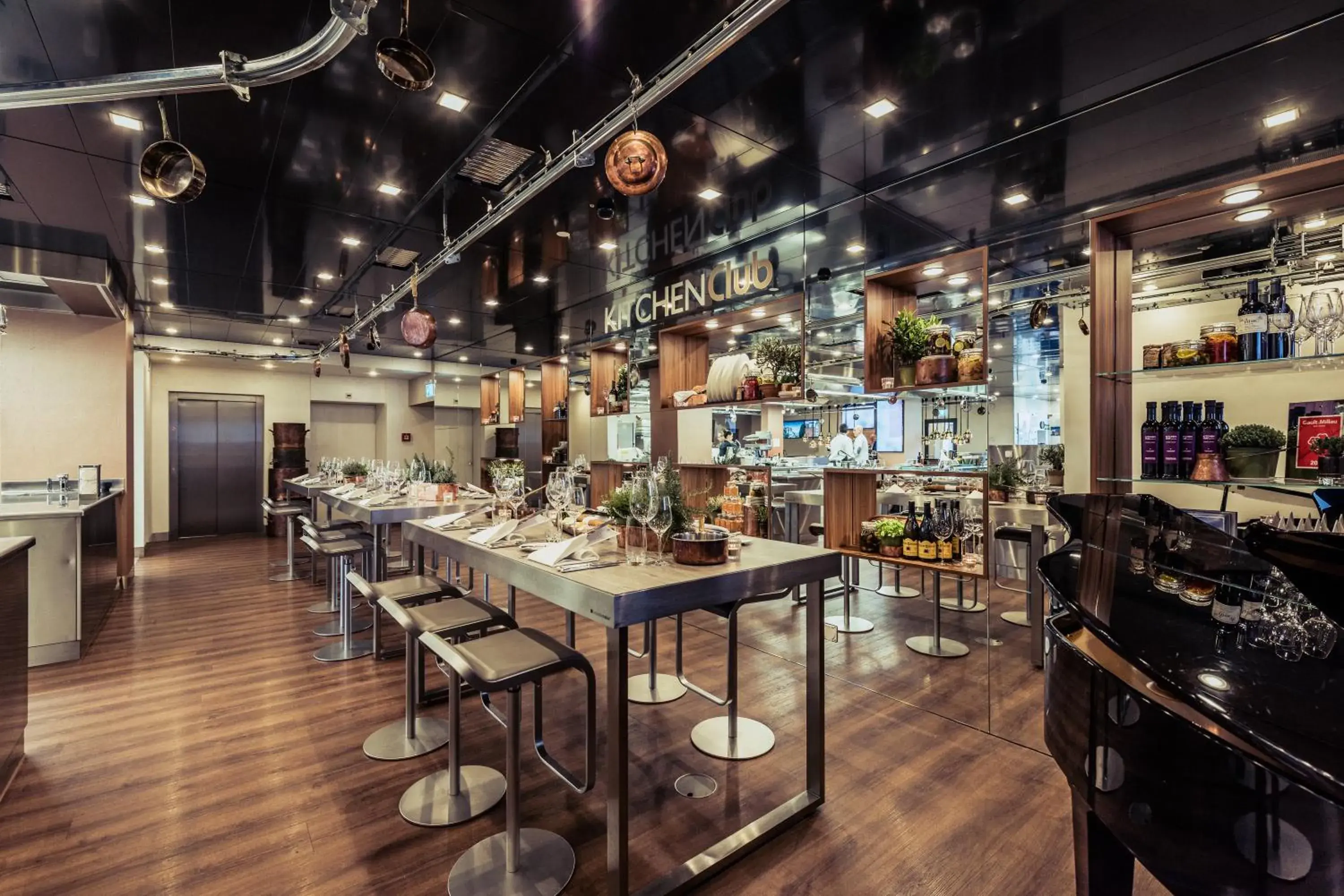 Restaurant/places to eat in Art Deco Hotel Montana Luzern Restaurant/places to eat in Art Deco Hotel Montana Luzern