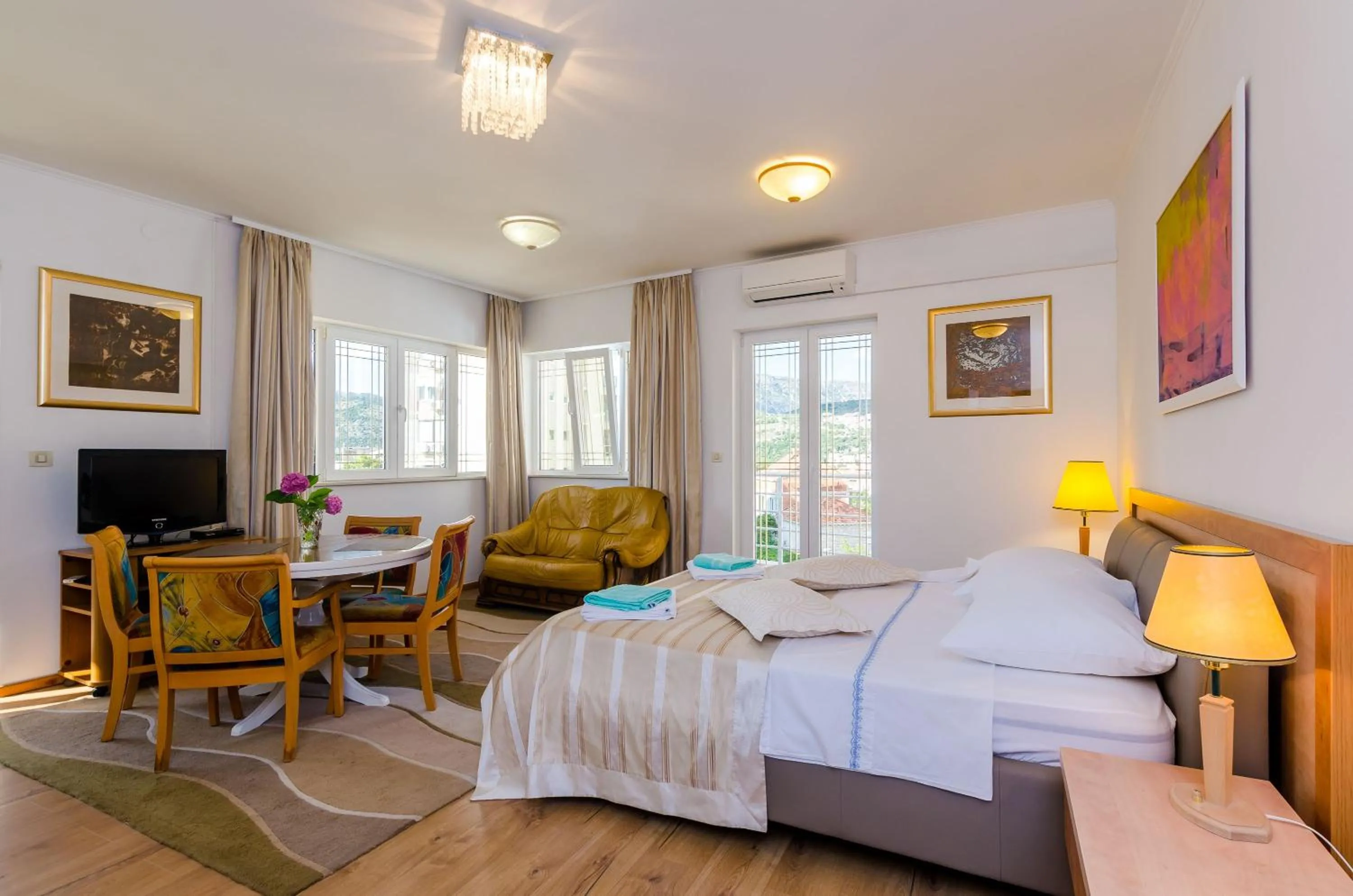 Bedroom, Bed in Apartments & Rooms V&M