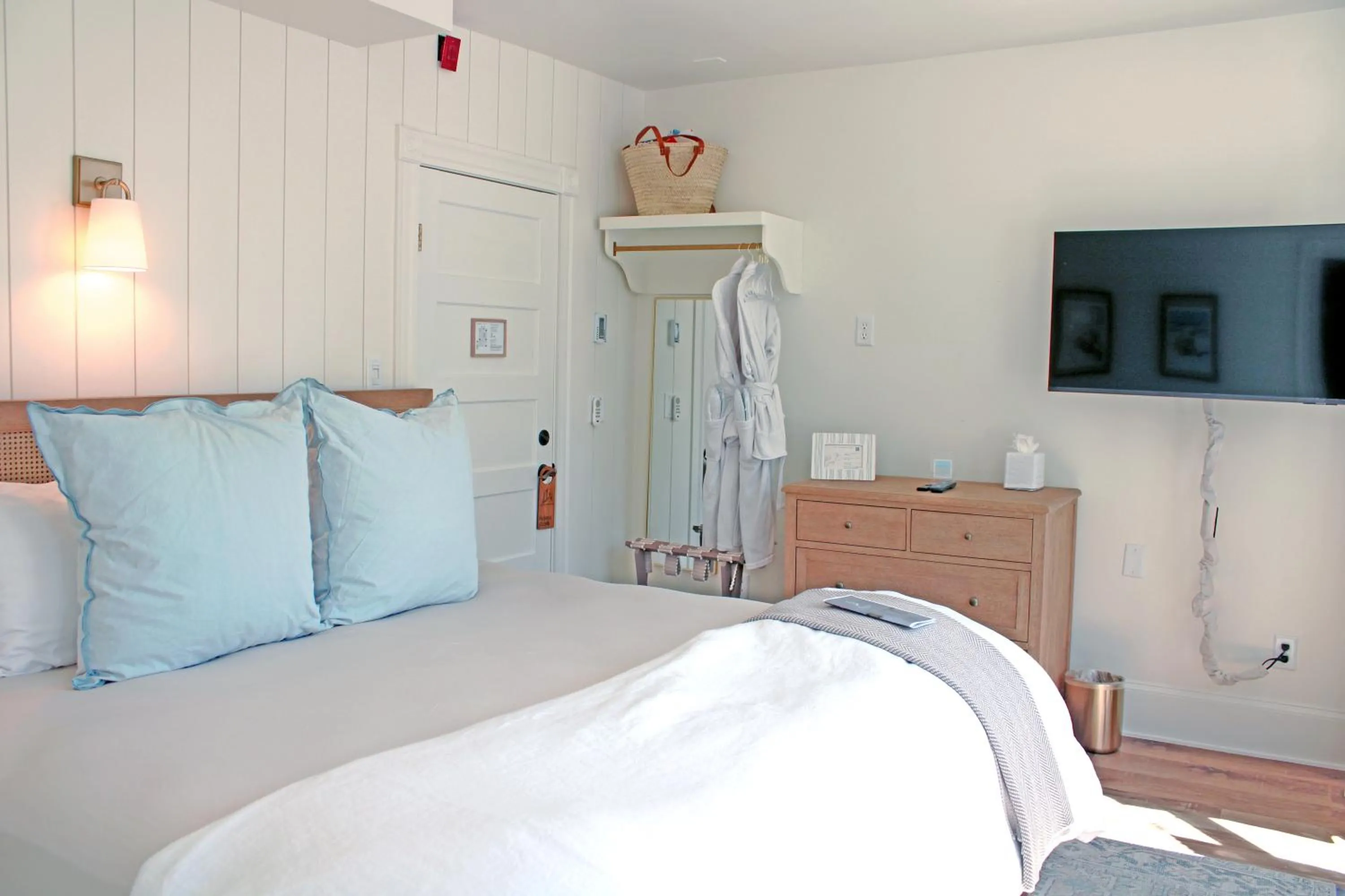 Bed in The Trident Inn