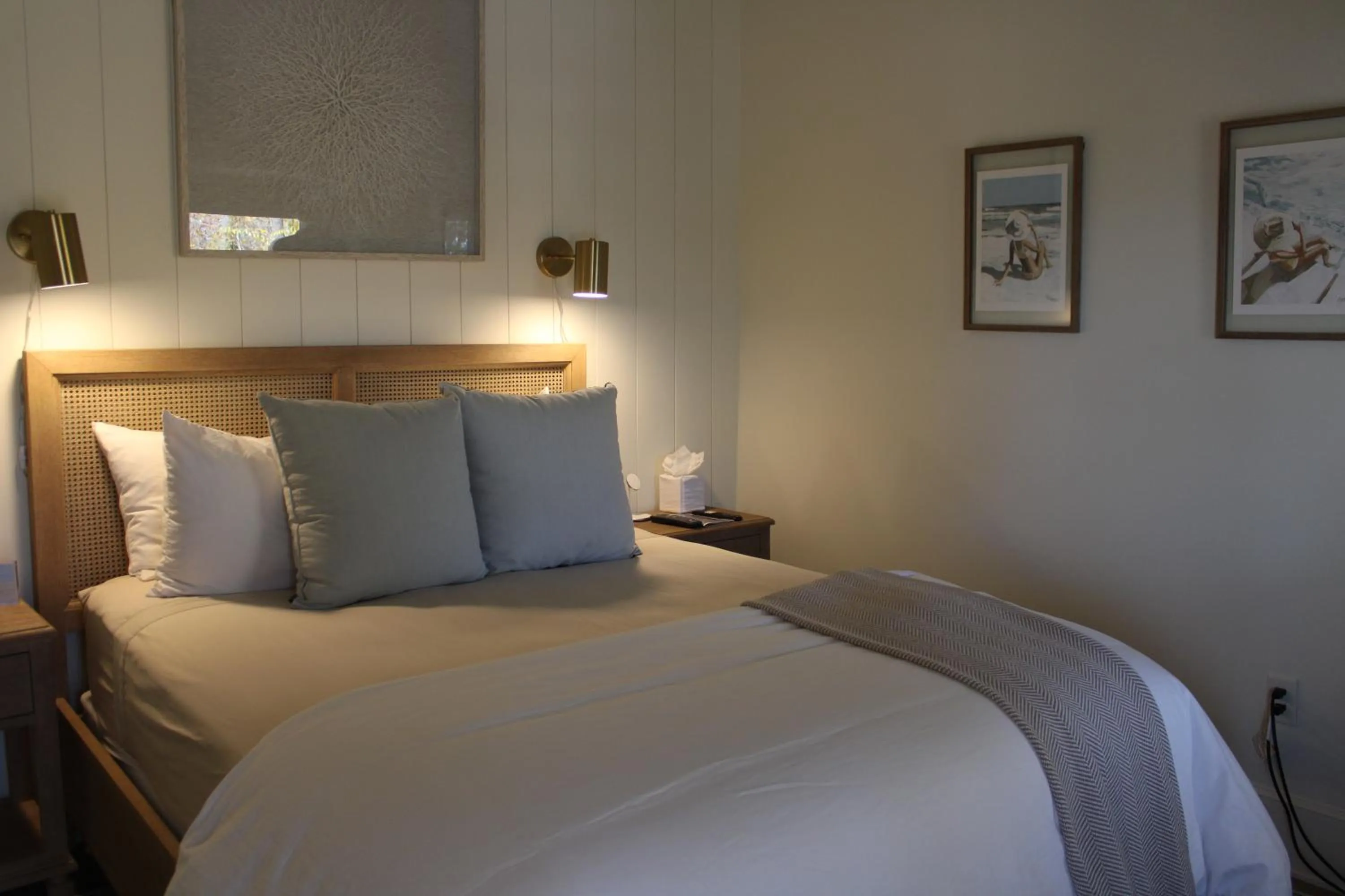 Bed in The Trident Inn
