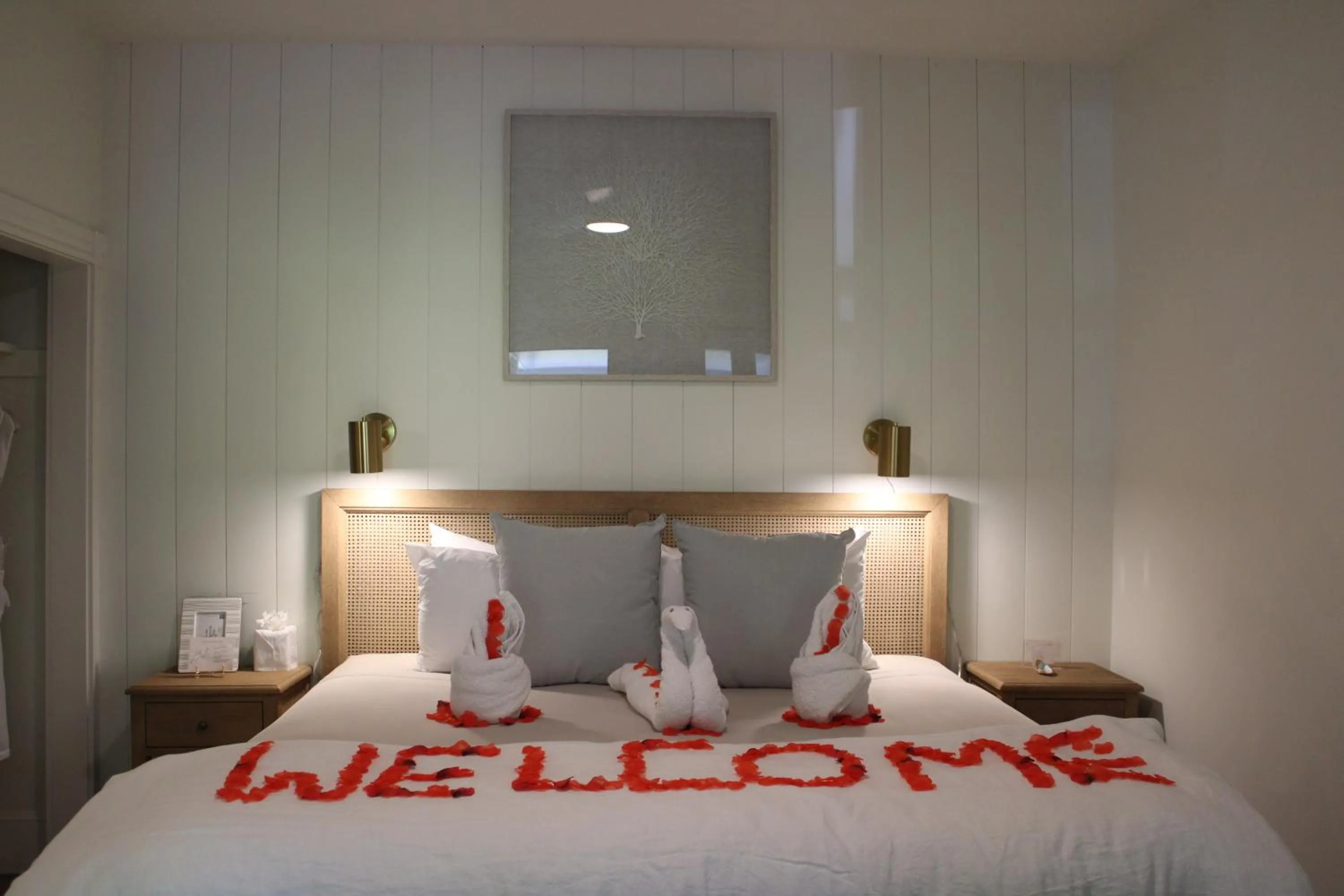 Bed in The Trident Inn