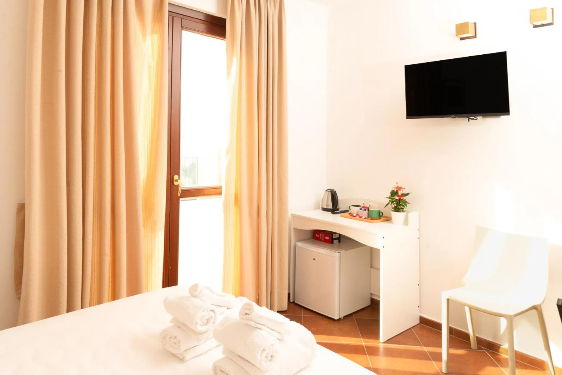 Photo of the whole room, Bed in La Rocca Relais