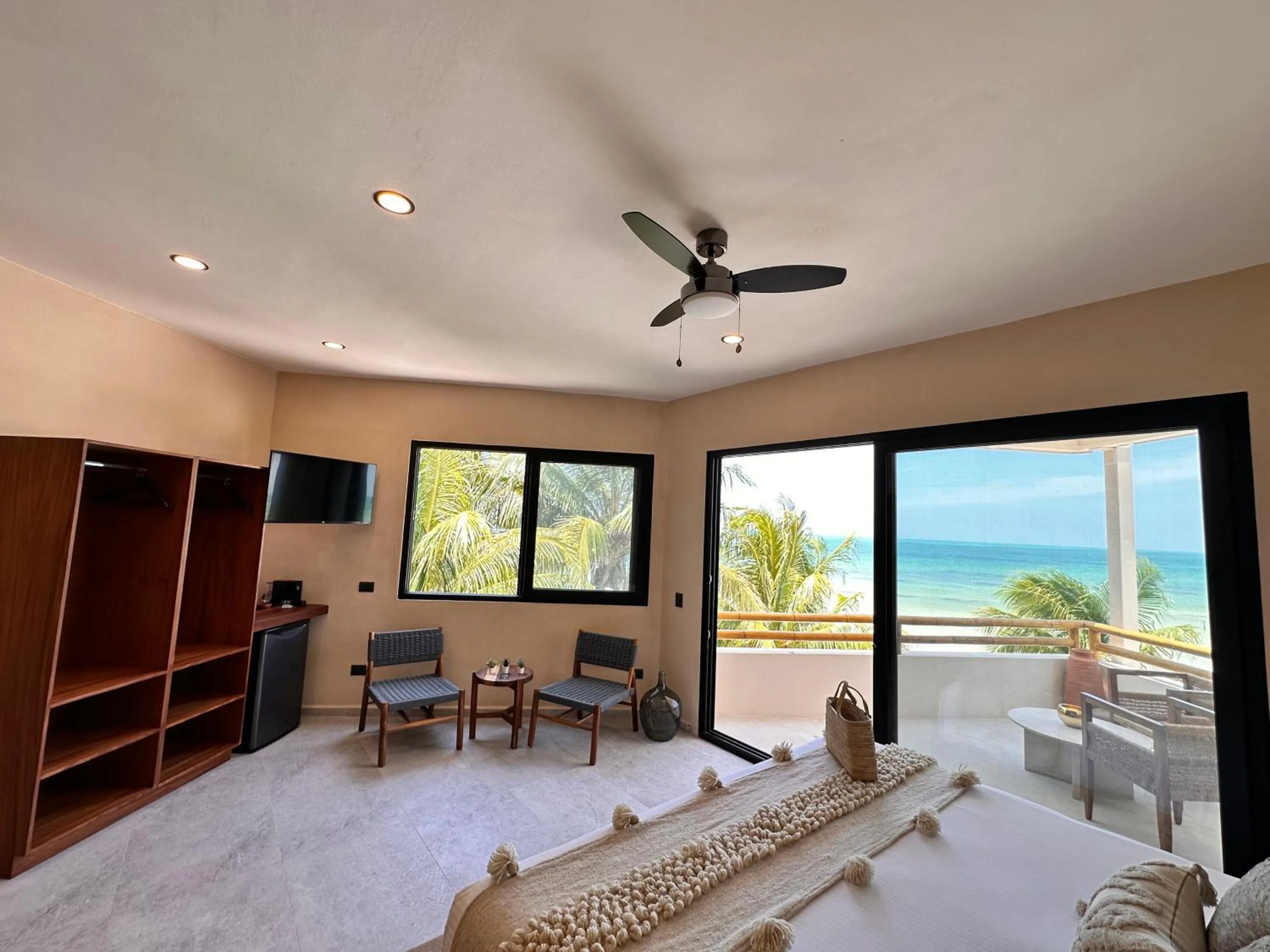 Photo of the whole room in Ana y Jose Holbox Hotel & Beach Club