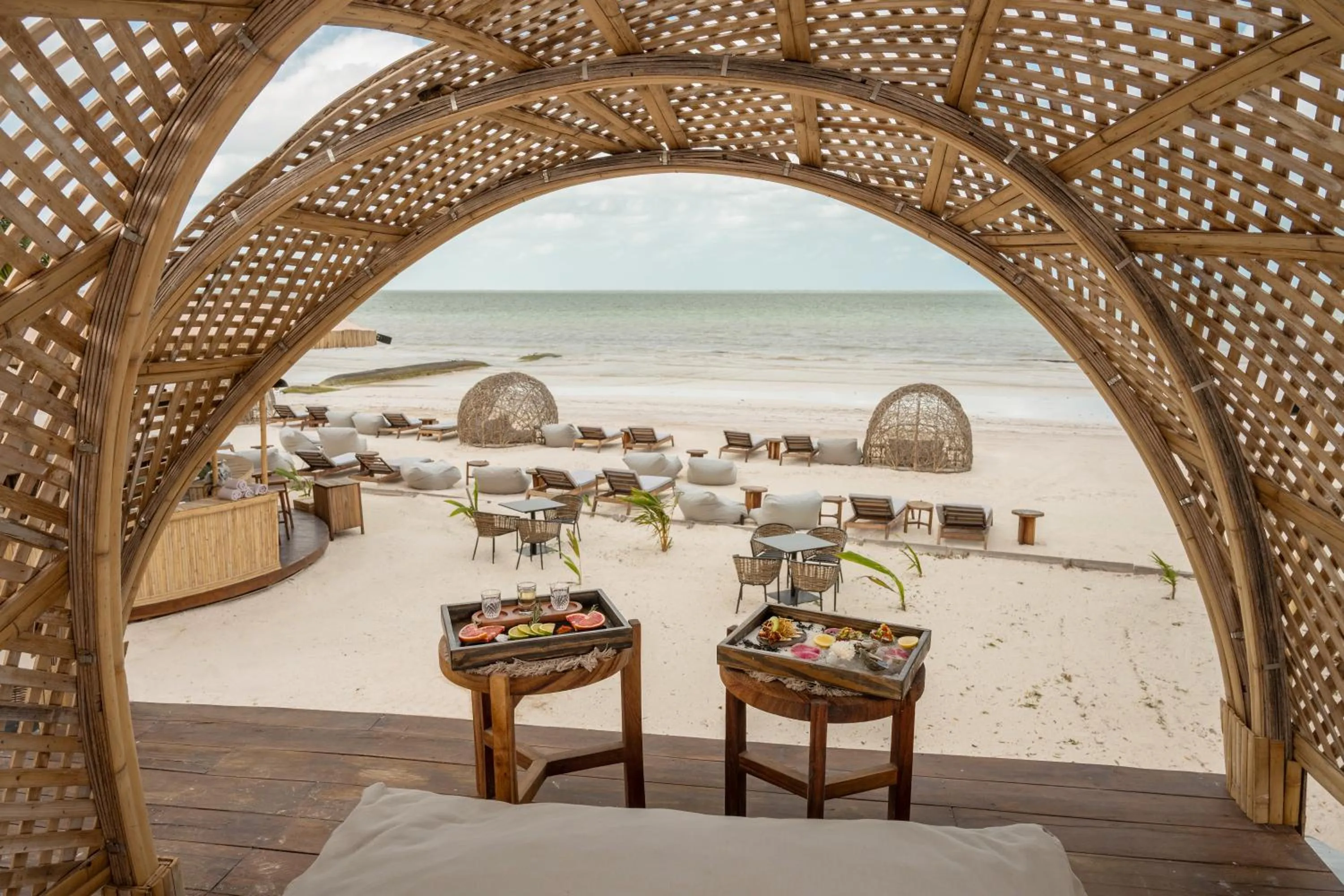 Restaurant/places to eat in Ana y Jose Holbox Hotel & Beach Club
