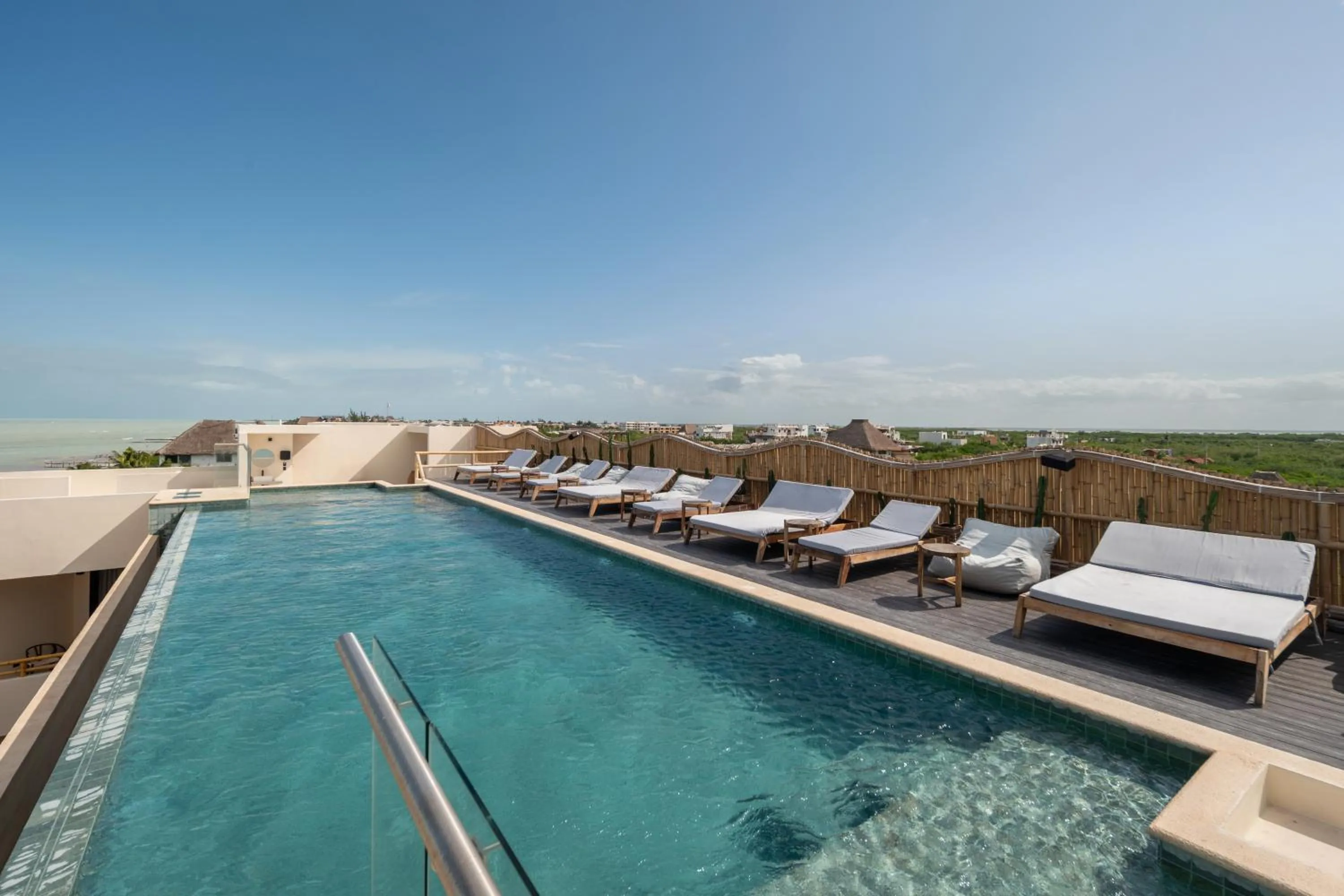 Swimming pool in Ana y Jose Holbox Hotel & Beach Club