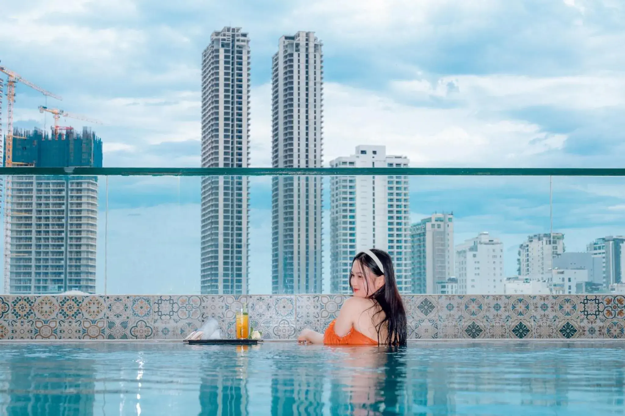 Swimming pool in Sea Garden Hotel Swimming pool in Sea Garden Hotel